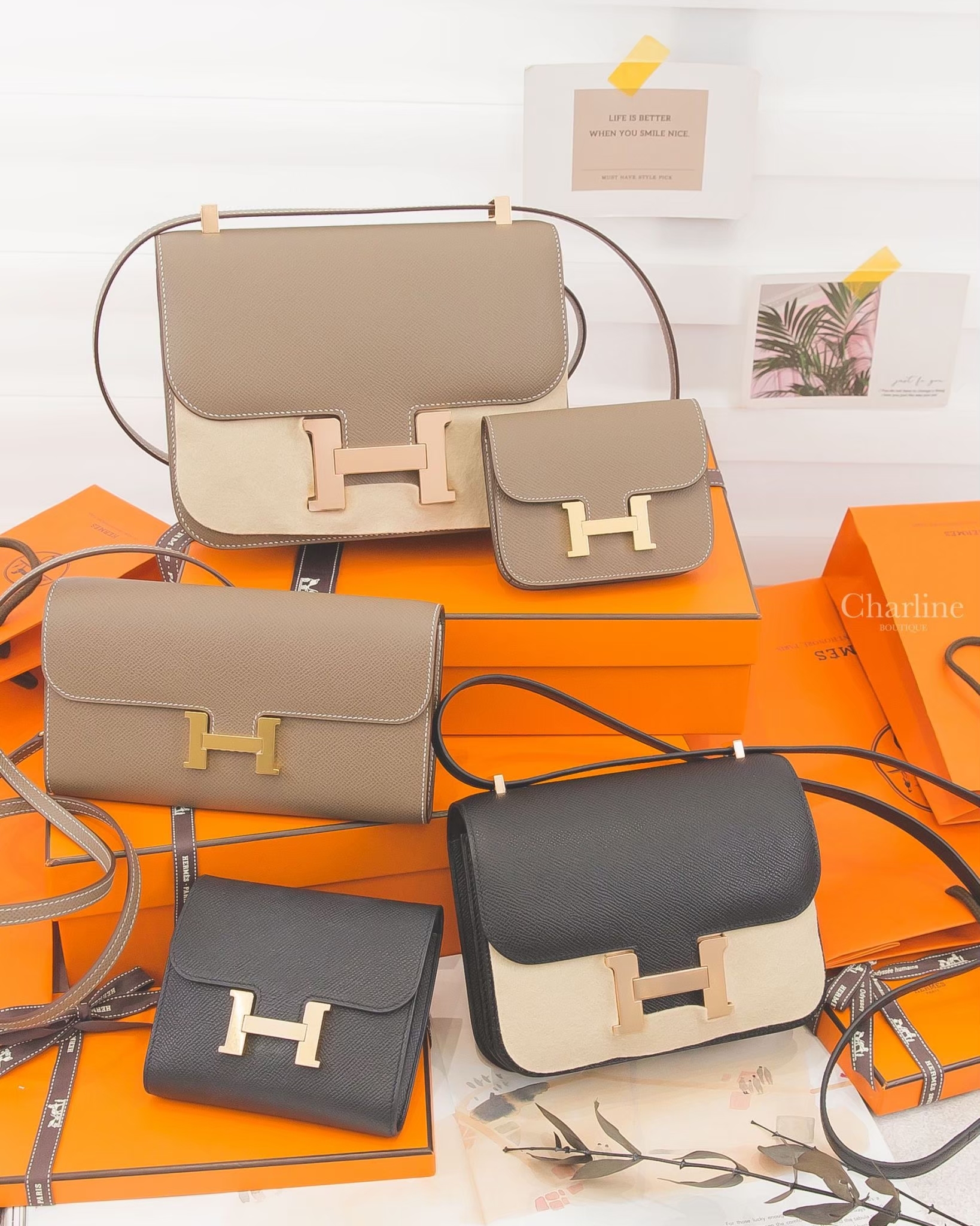 Hermès Constance 康康包    愛馬仕康康包真是太迷人了！這款包包以其簡約復古的方形風格和那個標誌性的“H”標誌，完美展現了高品質和法式優雅。康康包的製作工序真是相當繁複，每個包都需要愛馬仕的工匠花費14到18個小時，全靠手工一針一線地完成。這就像是你們寫代碼一樣，需要花費大量的時間和心血，才能創造出完美的成品。    給你的女友、老婆送上一個康康包，就像是在送給她一個珍貴的藝術品，表達你對她的愛意。因為她們不僅是你心中的寶藏，更是你生活中的精品，值得用最好的禮物來表達對她們的愛與感激！
