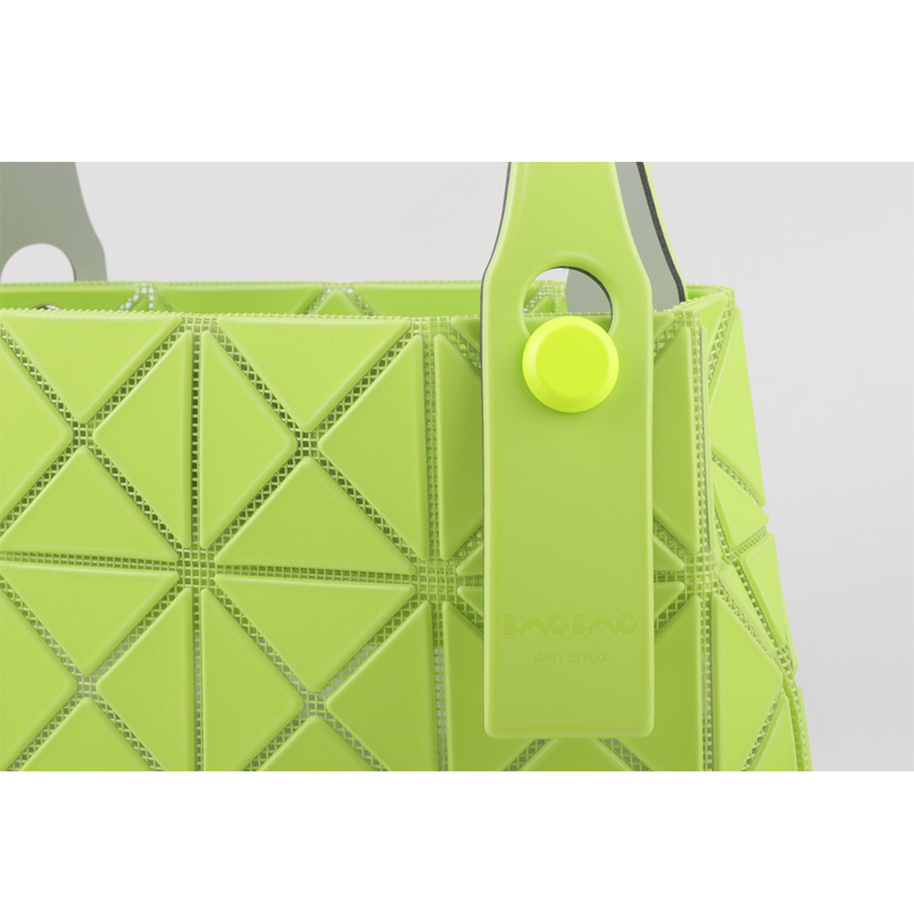 【ISSEY MIYAKE三宅一生】BAO BAO Prism Plus 5X4 霧面迷你手提包(黃綠色) AG521 55