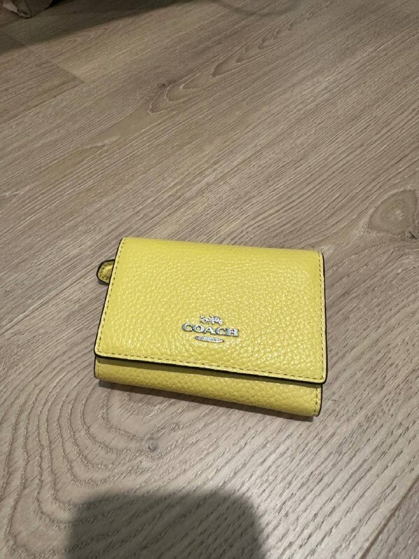 [S] COACH CM238 SMTH LTH MCRO WLT,SV/RETRO YELLOW, 196395198283 (SCO774)