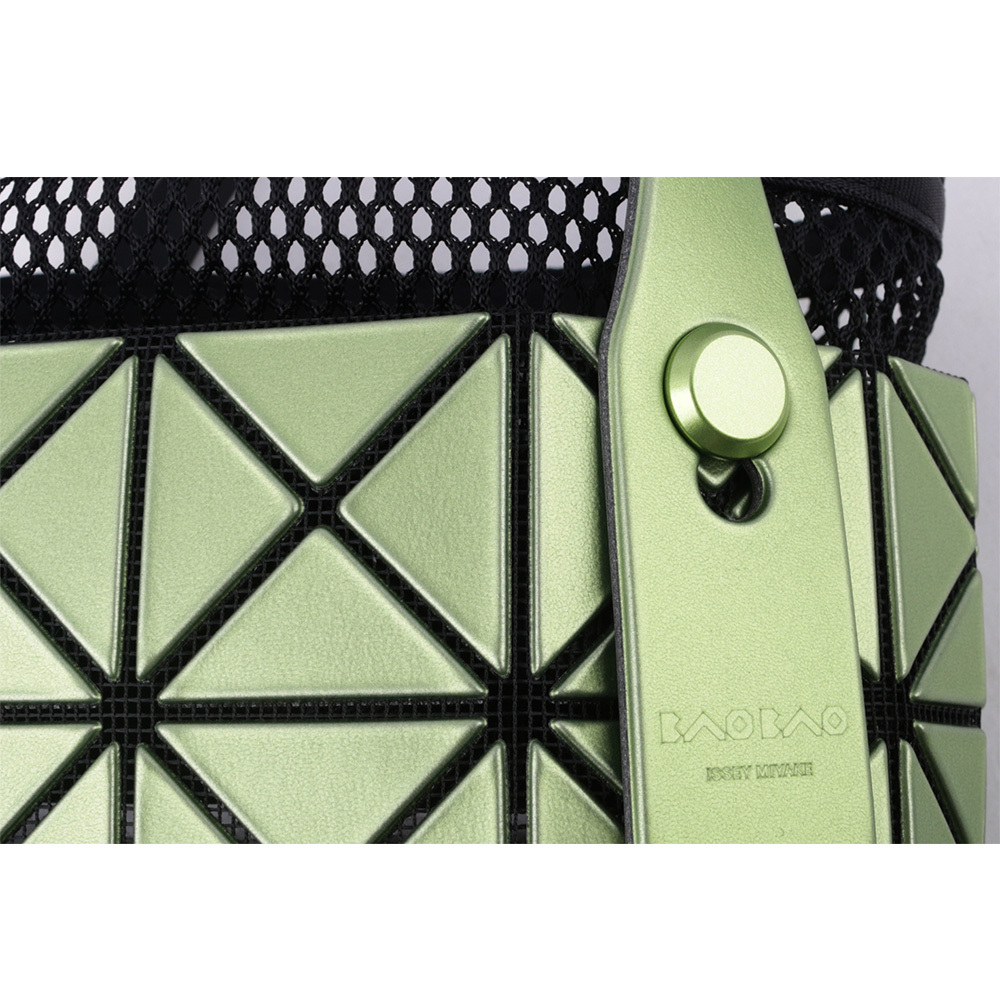 【ISSEY MIYAKE三宅一生】BAO BAO LUCENT BOXY 4X4 迷你金屬色手提包(淺綠色) AG651 61
