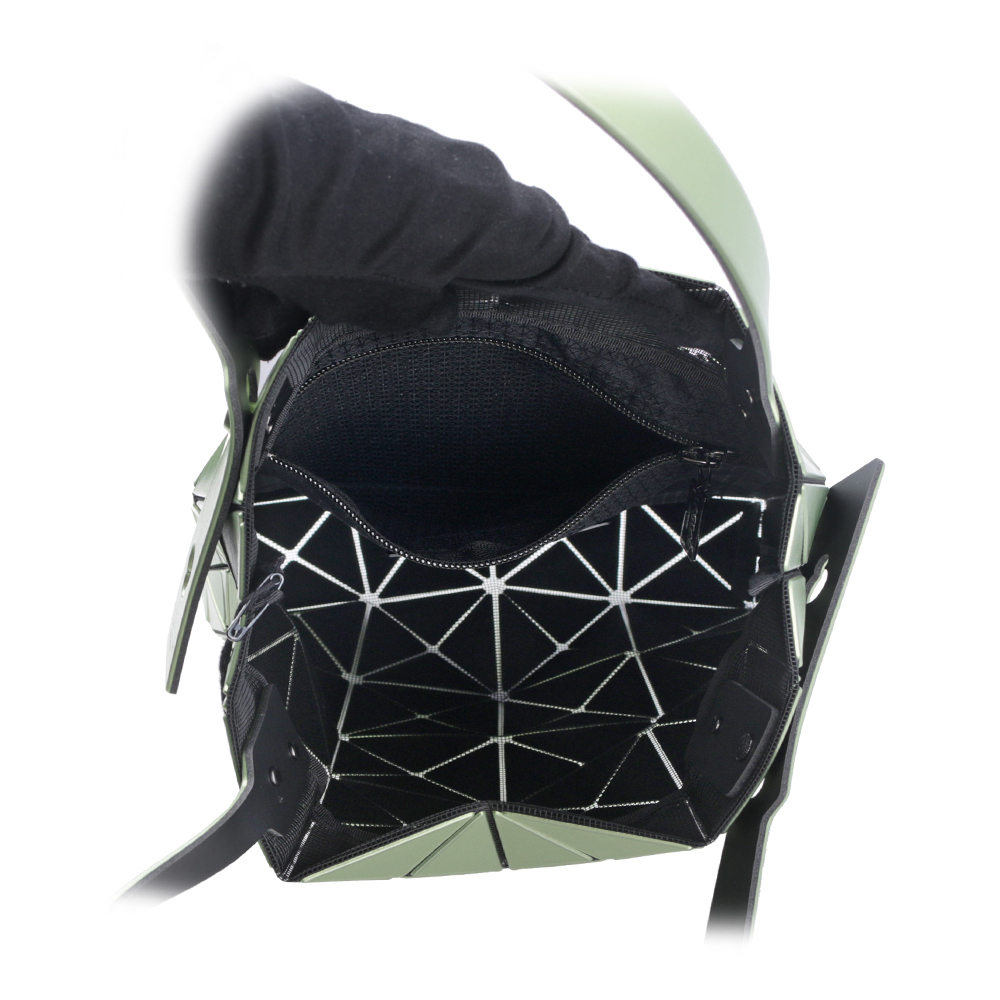 【ISSEY MIYAKE三宅一生】BAO BAO LUCENT BOXY 5X4 金屬色手提包(淺綠色) AG652 61
