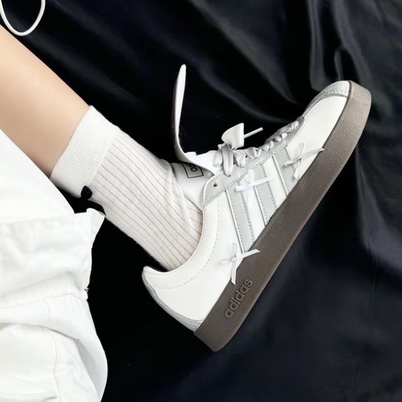 <超仙訂製款🩰> ADIDAS 芭蕾蝴蝶結 銀霧 白銀 (ID6015) Team33-銀色蝴蝶结 男女款