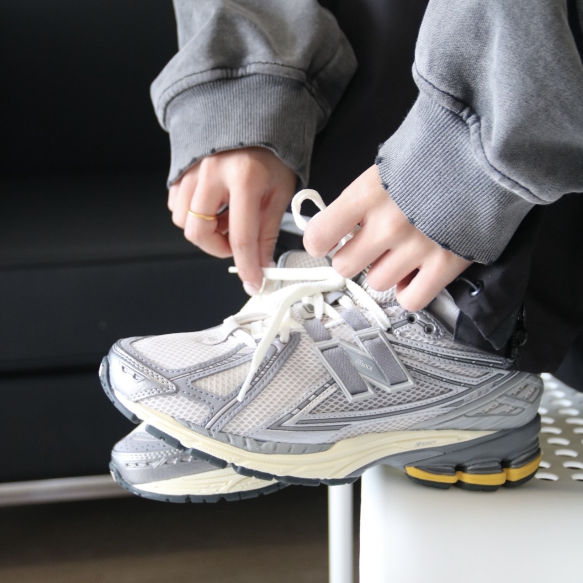 New Balance 1906R Moonbeam Raincloud 復古灰銀 灰白 NB IU同款 運動休閒鞋 男女鞋