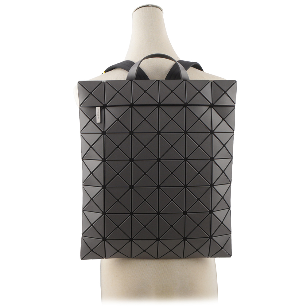 【ISSEY MIYAKE三宅一生】BAO BAO LUCENT 啞光霧面扁形後背包(炭灰色) AG691 14