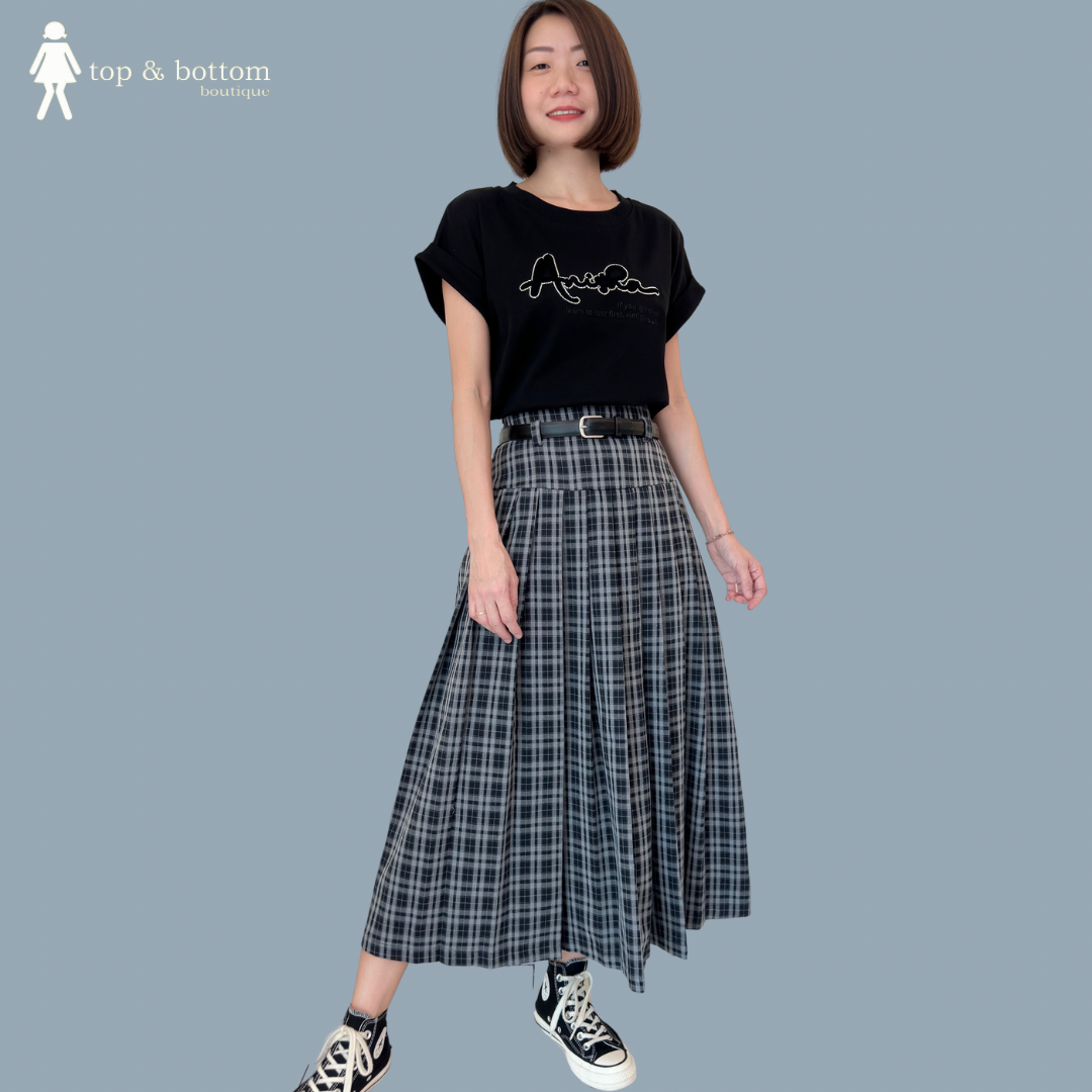 CHECKED PLEATS FRONT LONG SKIRT