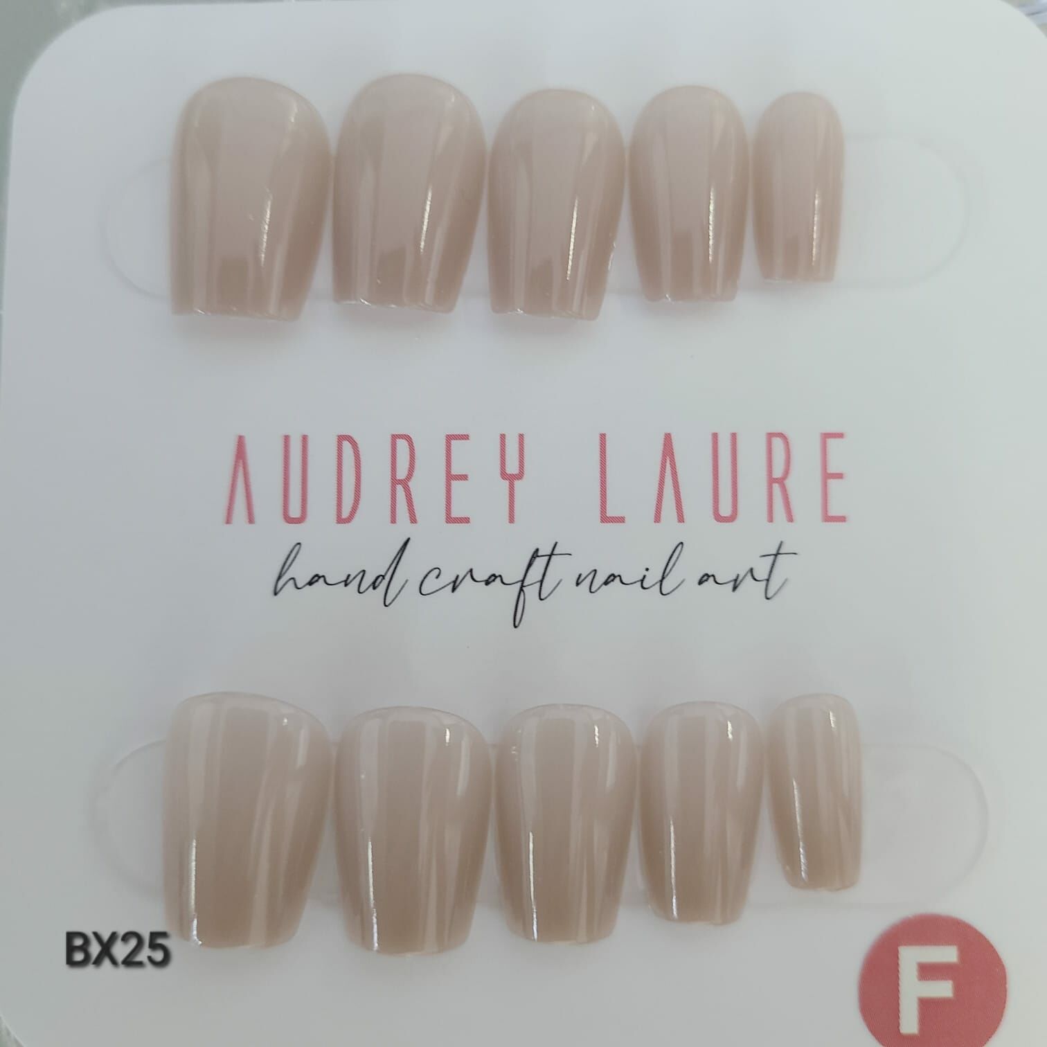 AUDREY LAURE 穿戴甲均碼 (BX25)