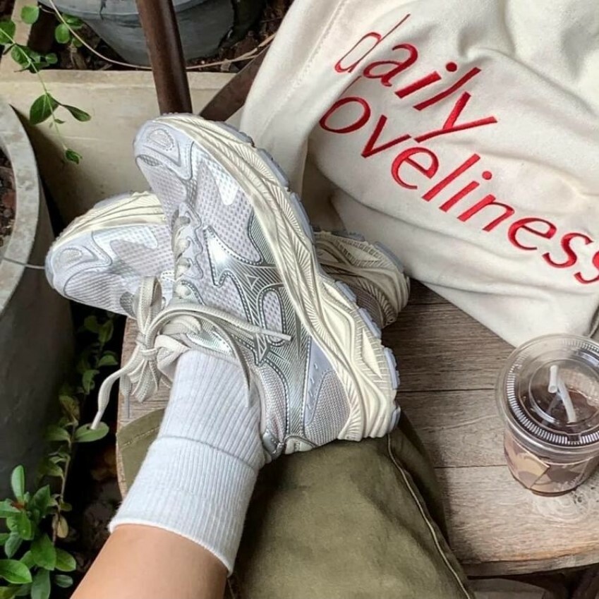 <現貨> MIZUNO RACER S 美津濃 仿舊 復古 慢跑鞋 Y2K 銀 白 D1GH223518