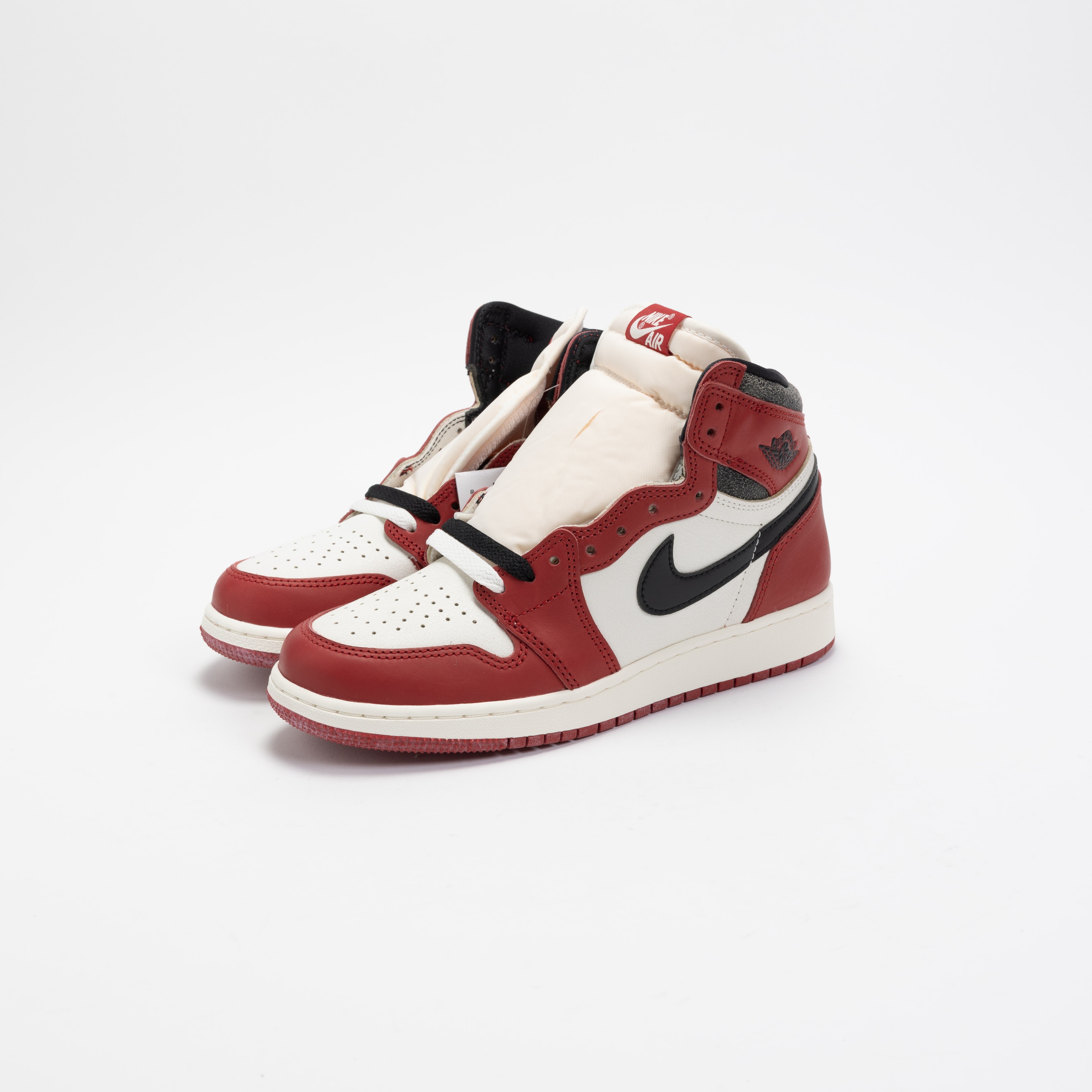 【瑕疵商品48】-(B1b)-AIR JORDAN 1 RETRO HIGH OG (GS) "CHICAGO 2022 LOST AND FOUND"-FD1437 612
