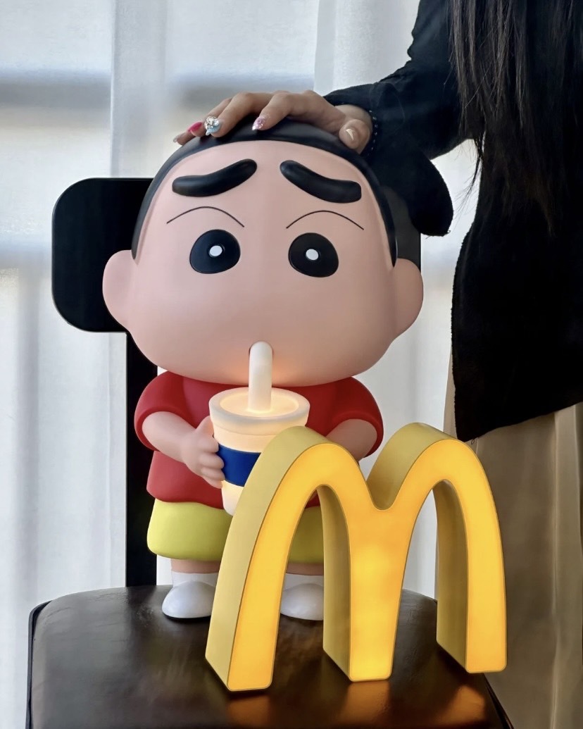 蠟筆小新 喝水杯子 發光 拍拍夜燈 生活小物