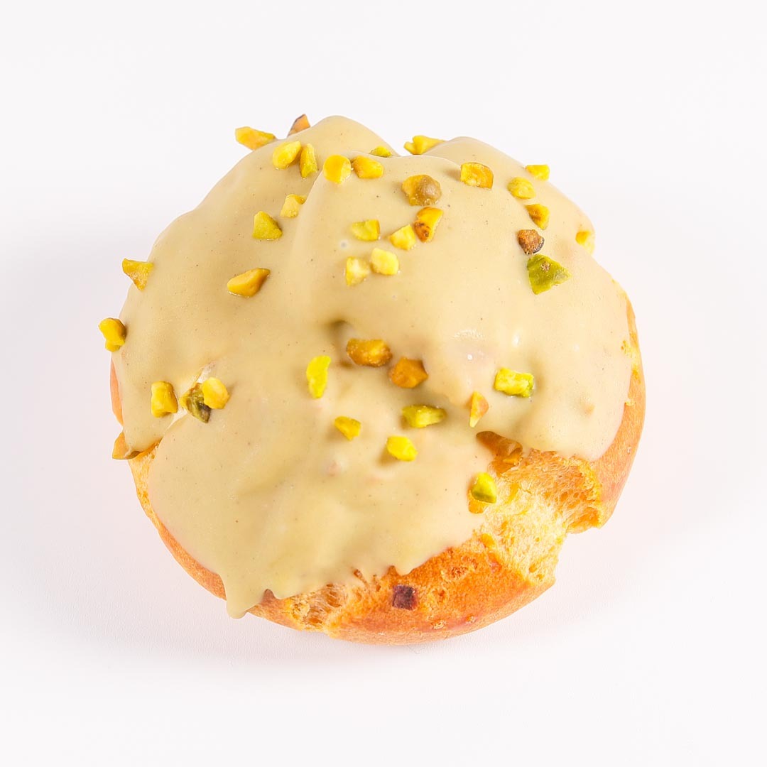 ice-cream-puff-pistachio