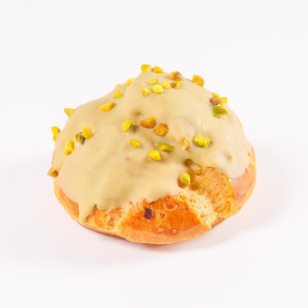 ice-cream-puff-pistachio