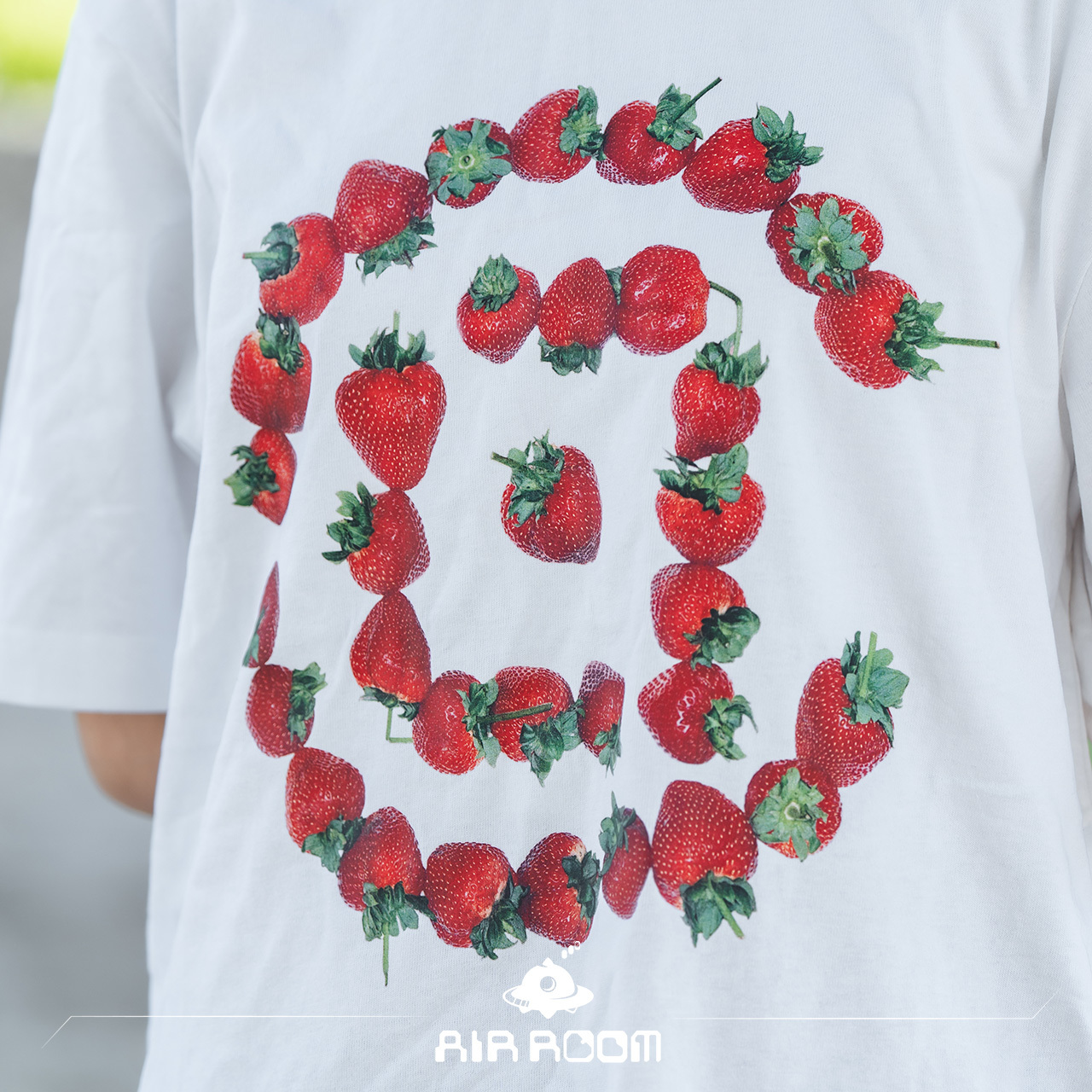 2023SS CLOT 草莓 STRAWBERRY LOGO 短T 熱門款 復刻 現貨