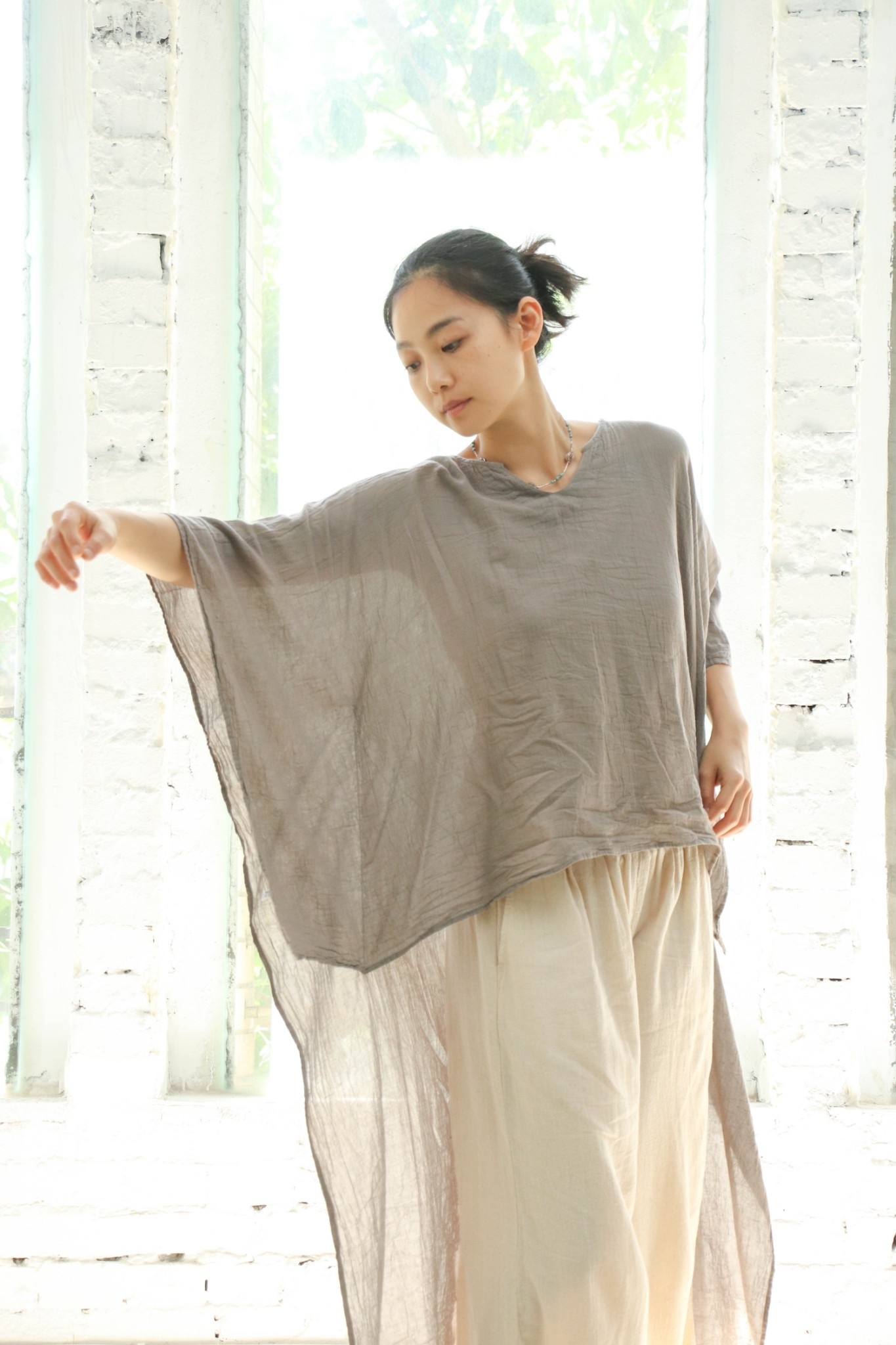 前短後長寬版洋裝上衣 / 慕斯布 灰