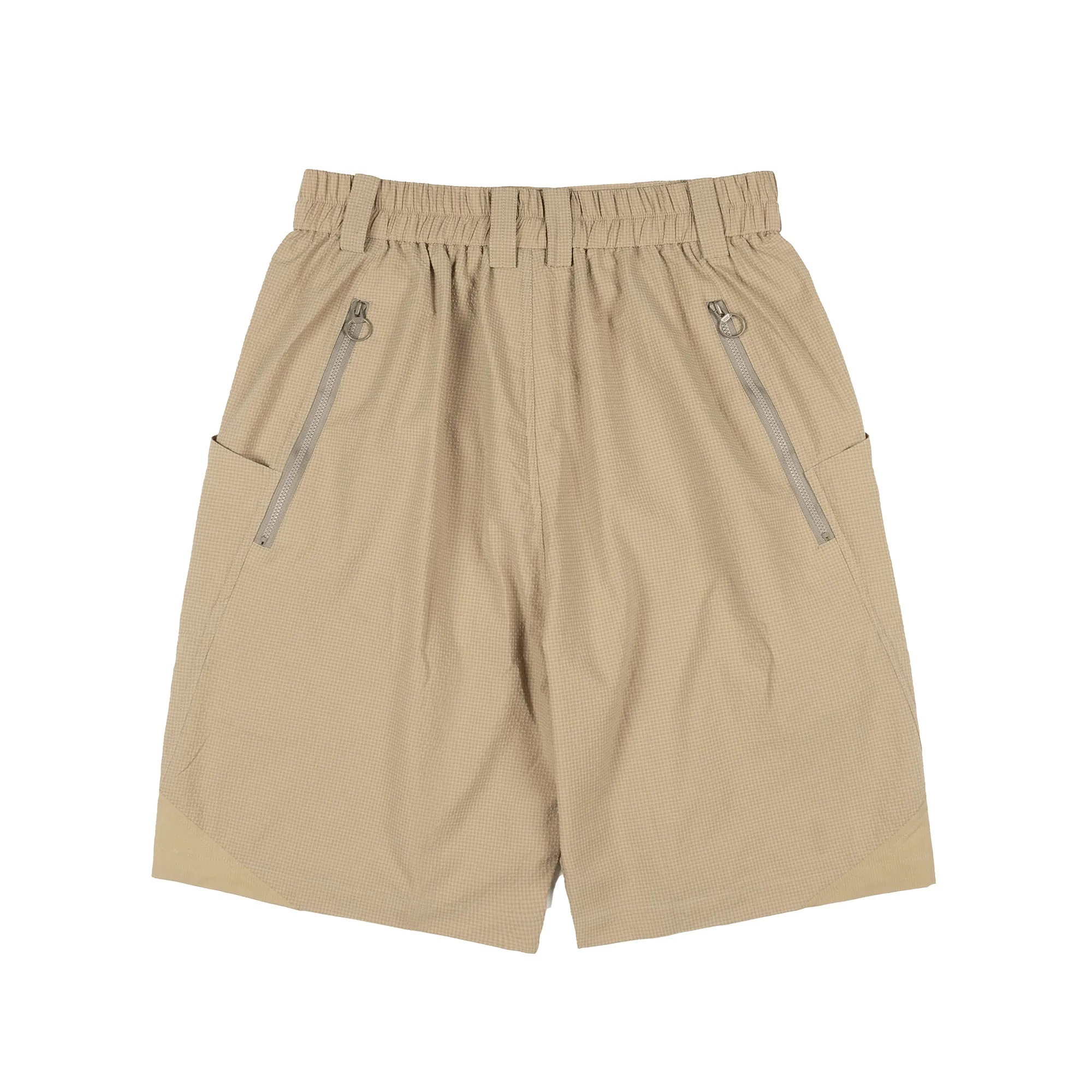 oqLiq Curve Line Shorts