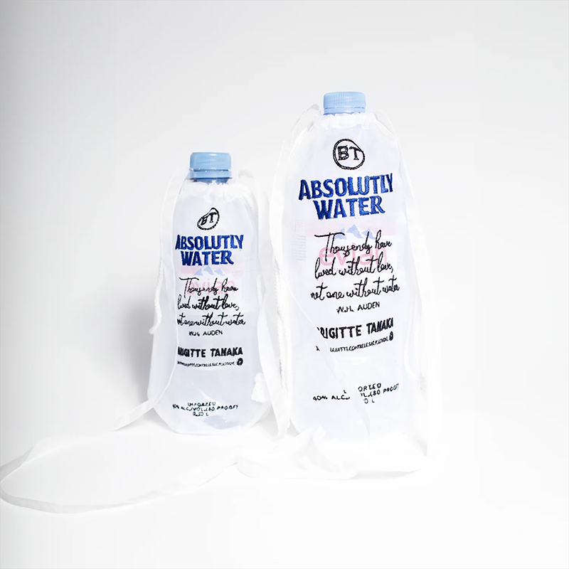 Brigitte Tanaka 瓶裝水烏干紗提袋