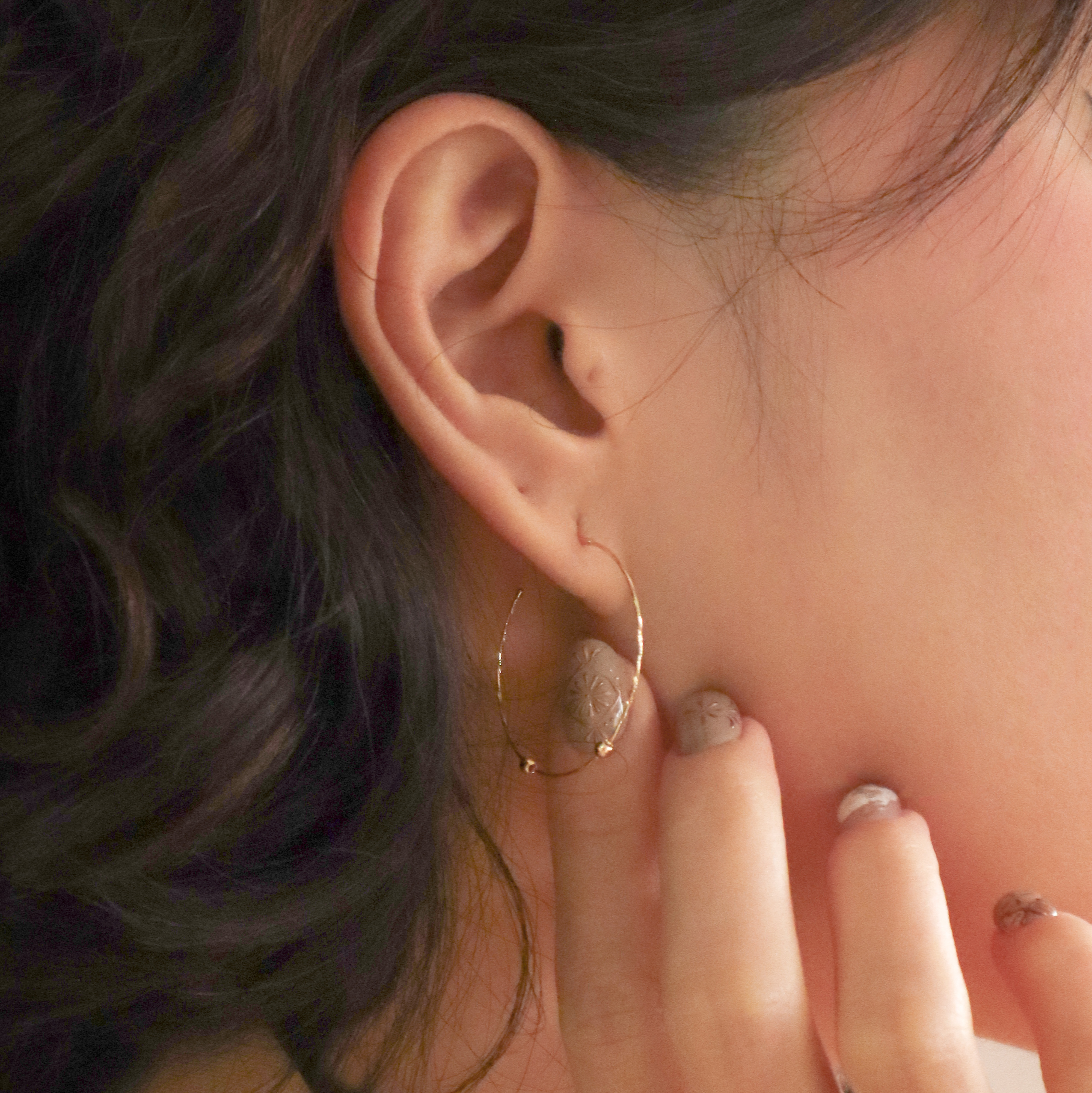 18K/日本設計款系列-彈性雙球耳環