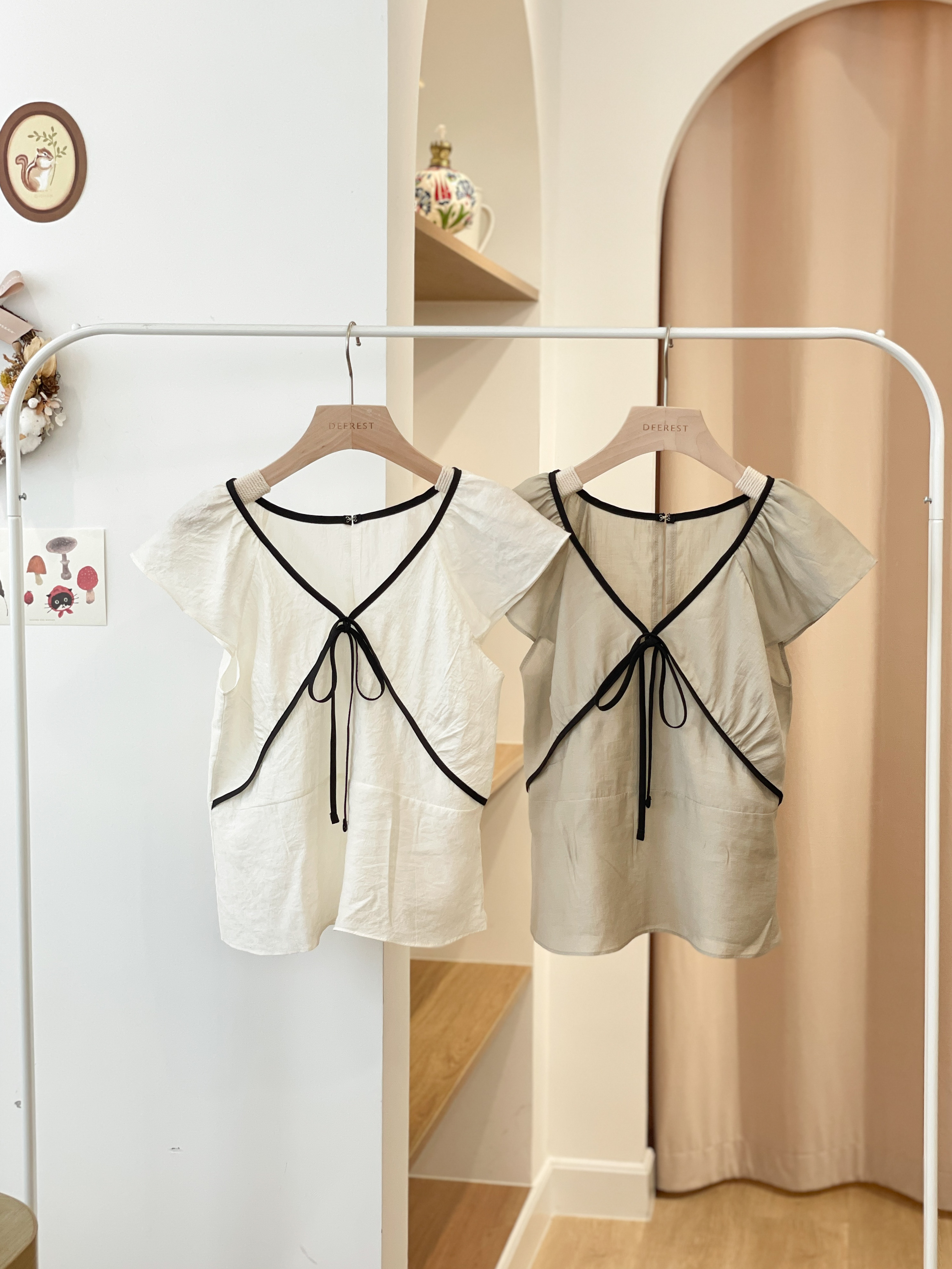 T1062 Elegant Binding Top