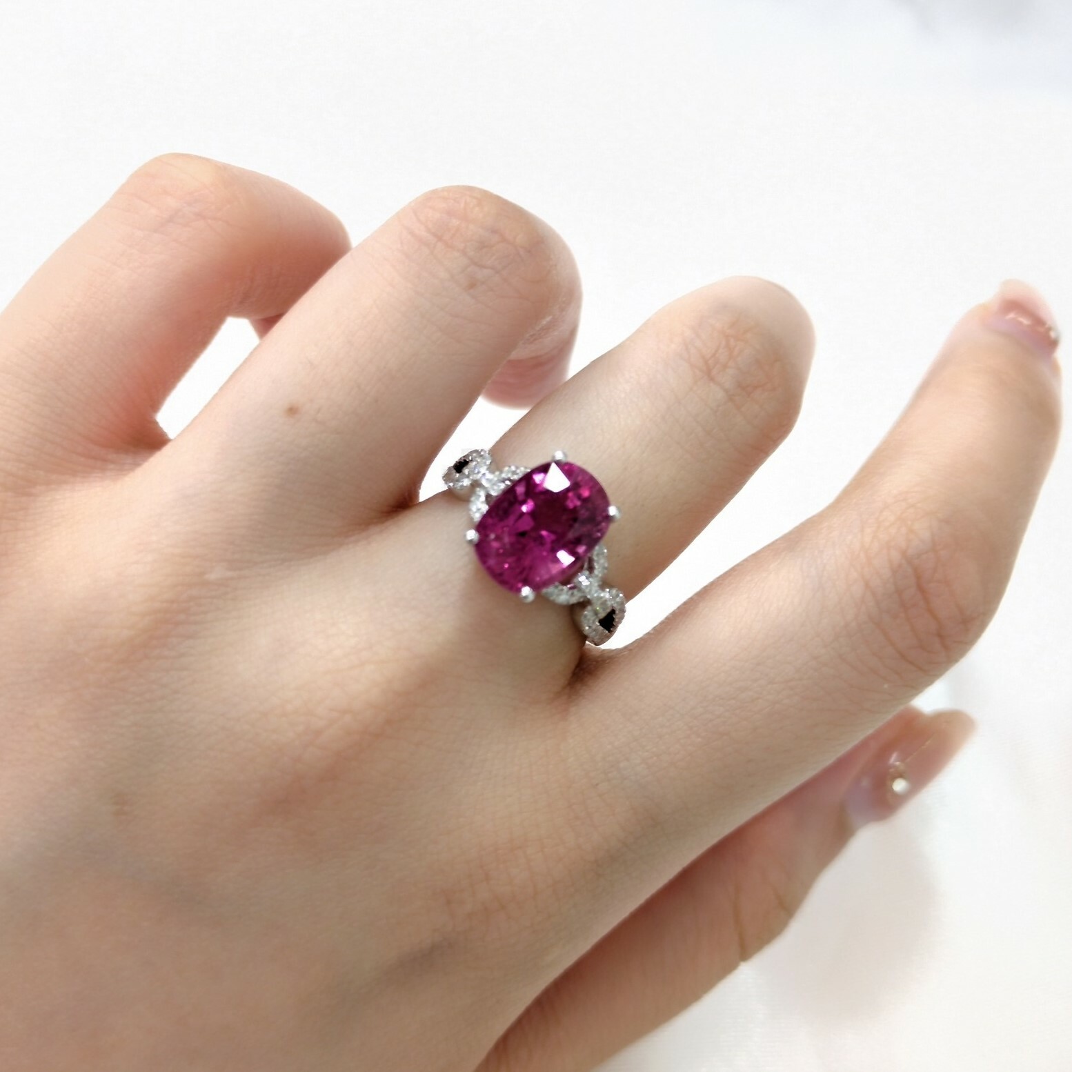 18K White Gold 3.53ct Rubellite and Diamond Ring