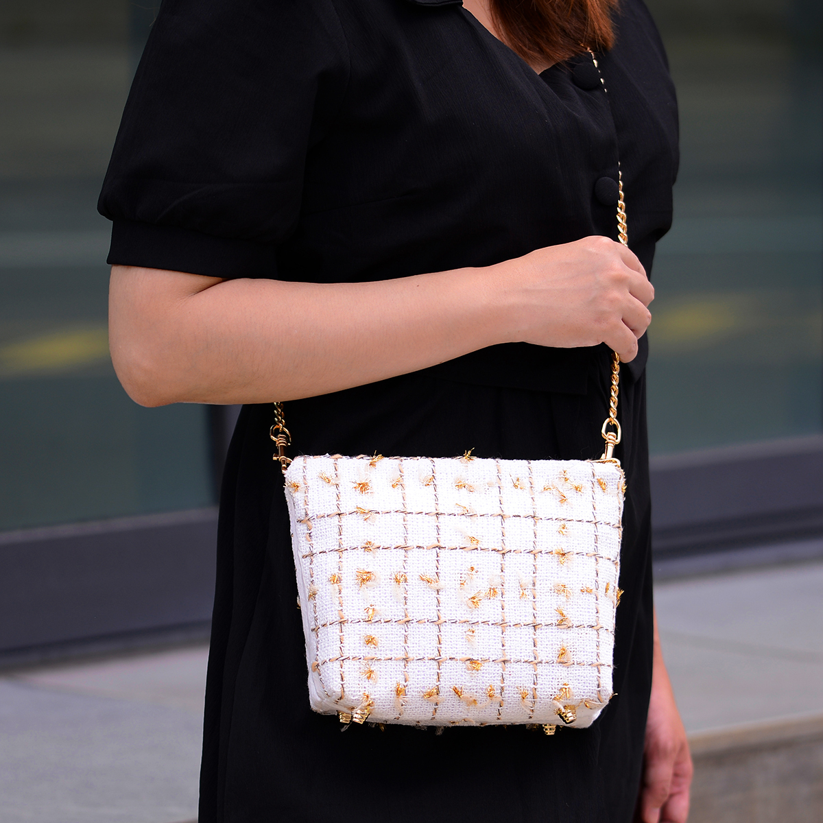 小香風毛尼布料(一尺)【贈雙拉鍊三層斜背包紙型】