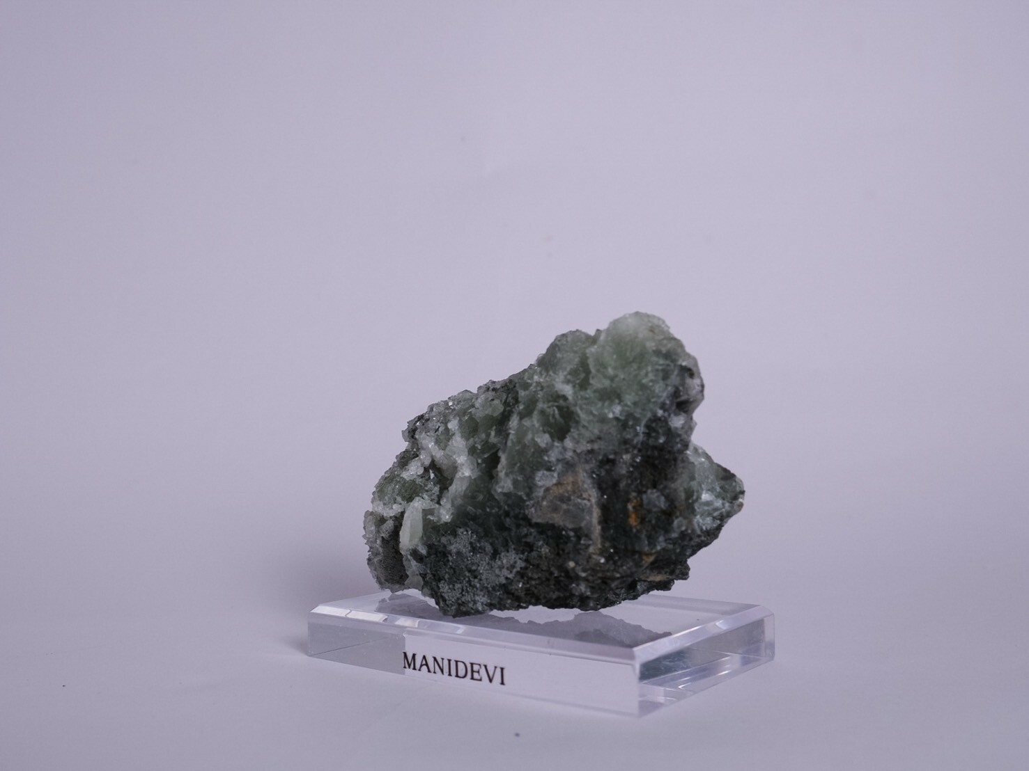 大天使連結礦頻-綠螢石共生方解石  MAGGFM114426