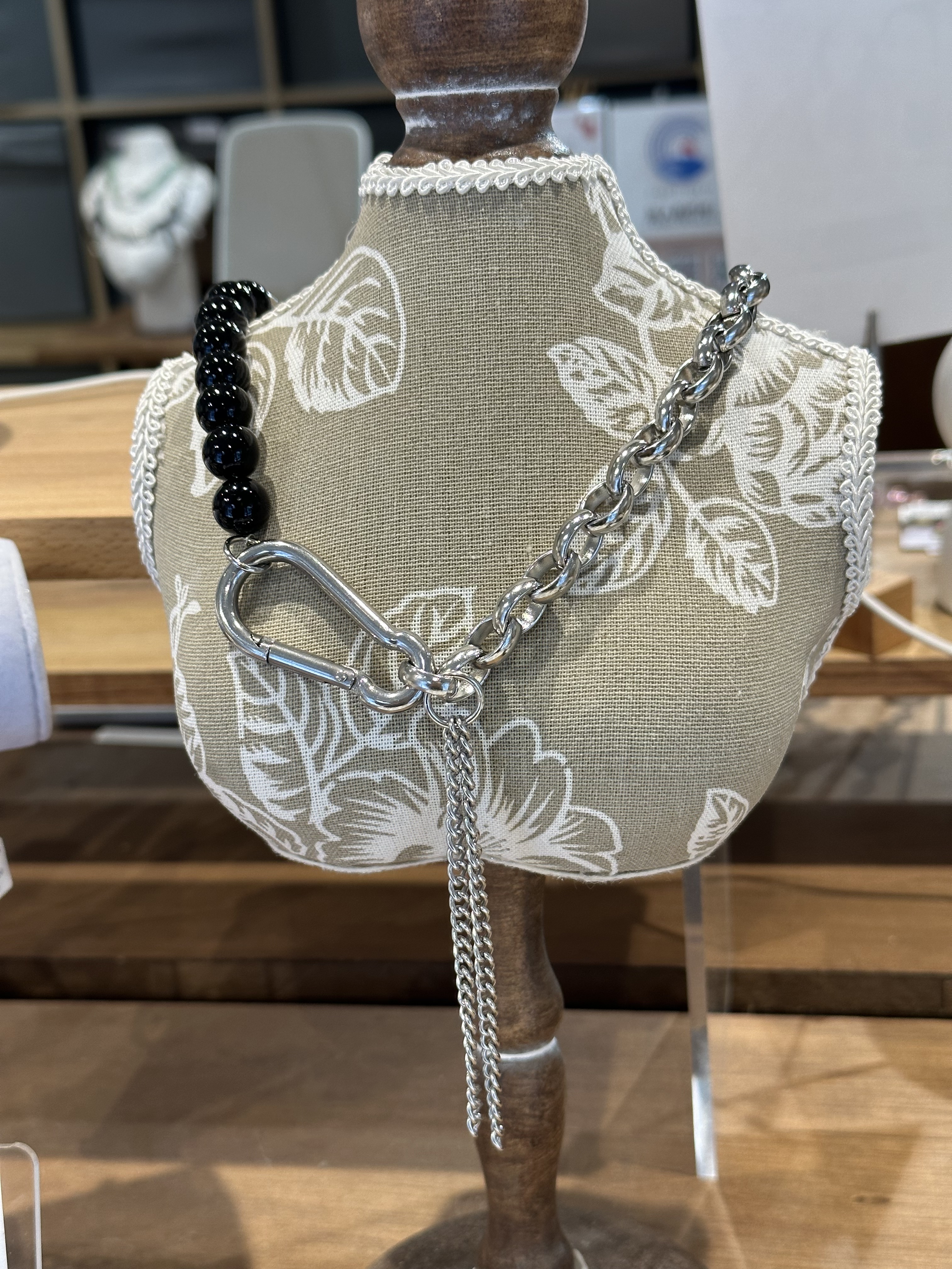 [Chouette Me.] black chain nacklace