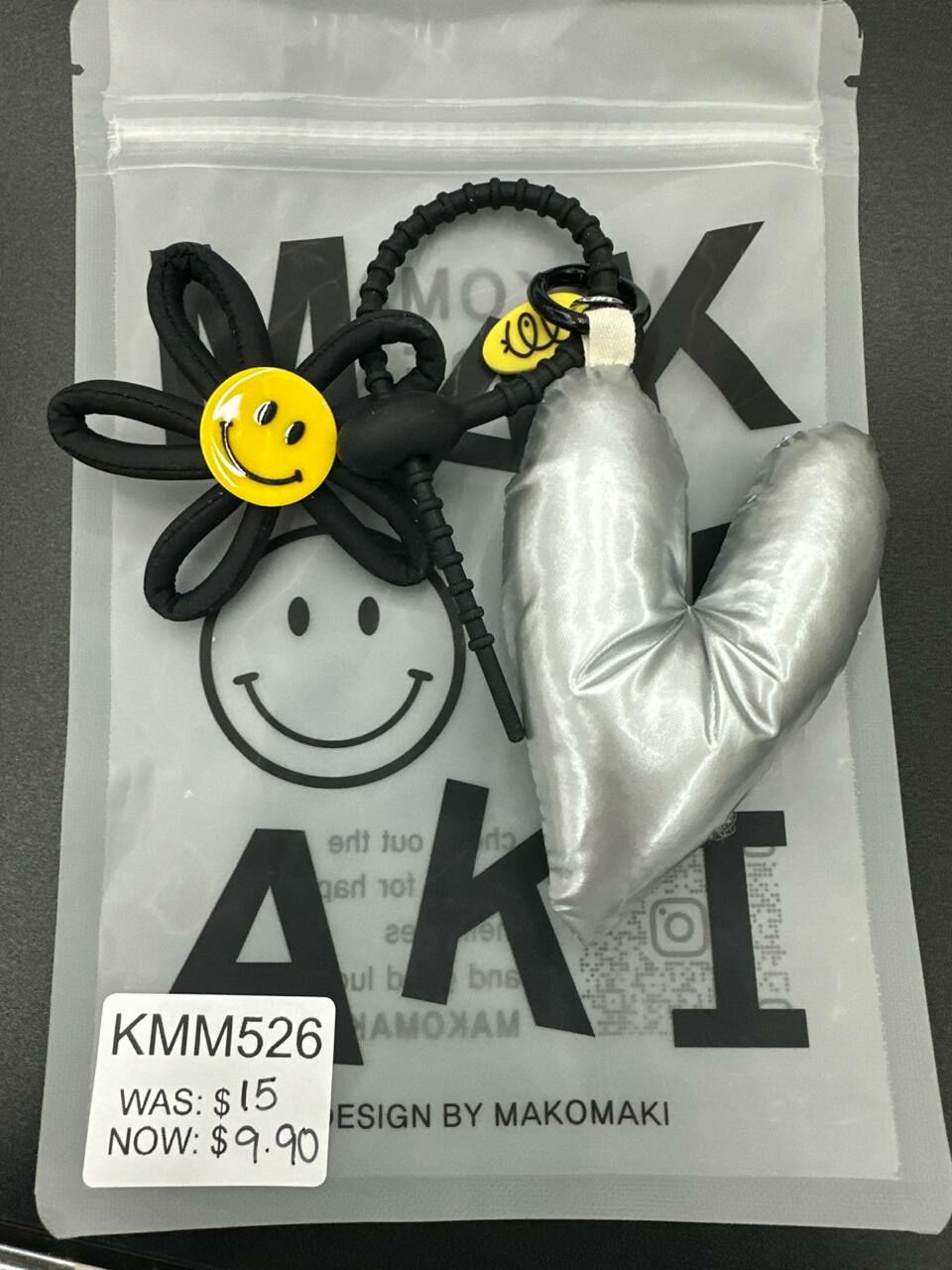 [S] MAKOMAKI PILLOW HEART WITH FLOWER BAG CHARM,SILVER, SMMK98 (SMMK98)
