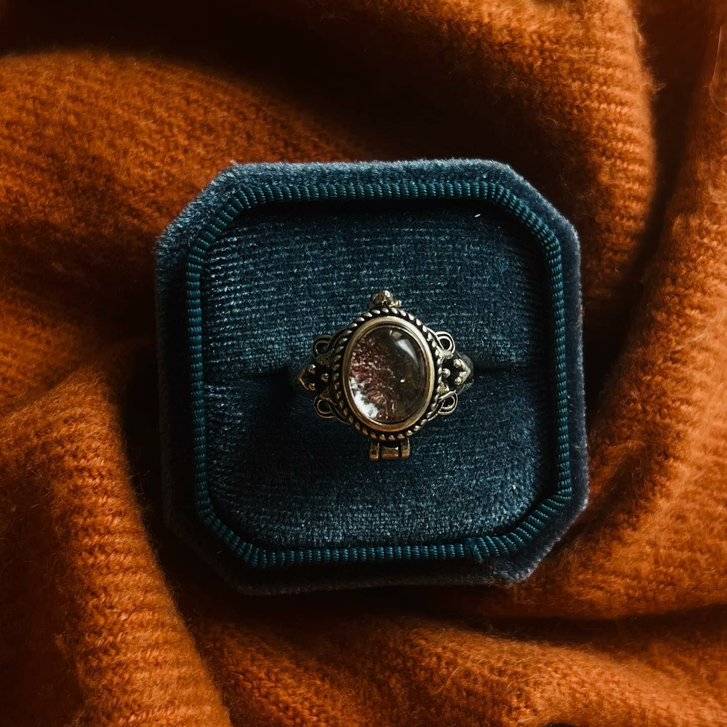 [原石] 四季幽靈水晶 盒子戒指 藏銀