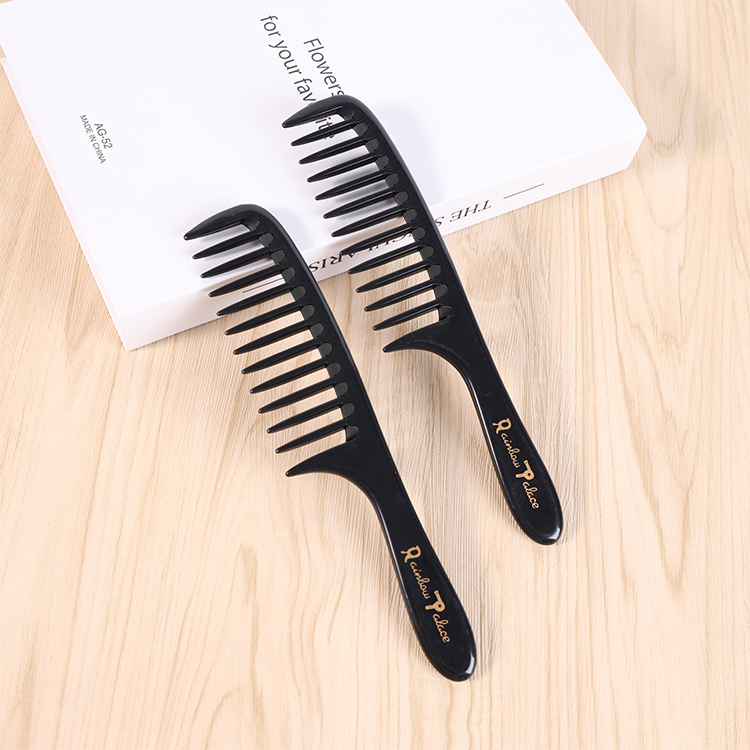 FAWIEO 髮葳鵝 黑色印字關刀梳【AO041】