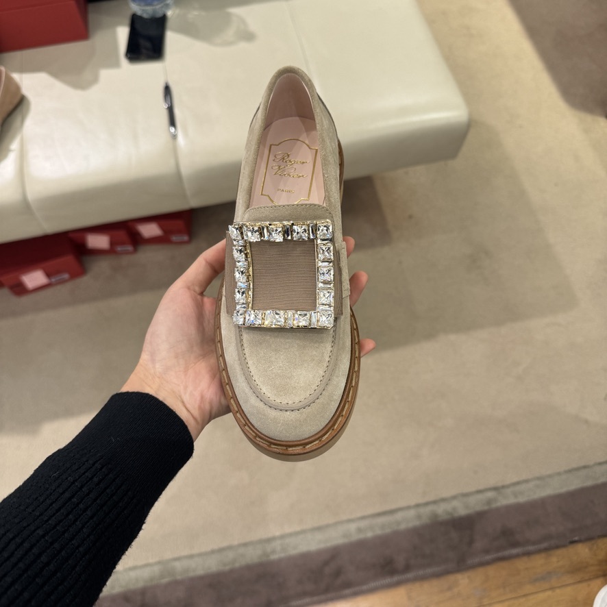 Roger Vivier RV viv ranger strass loafers white/beige