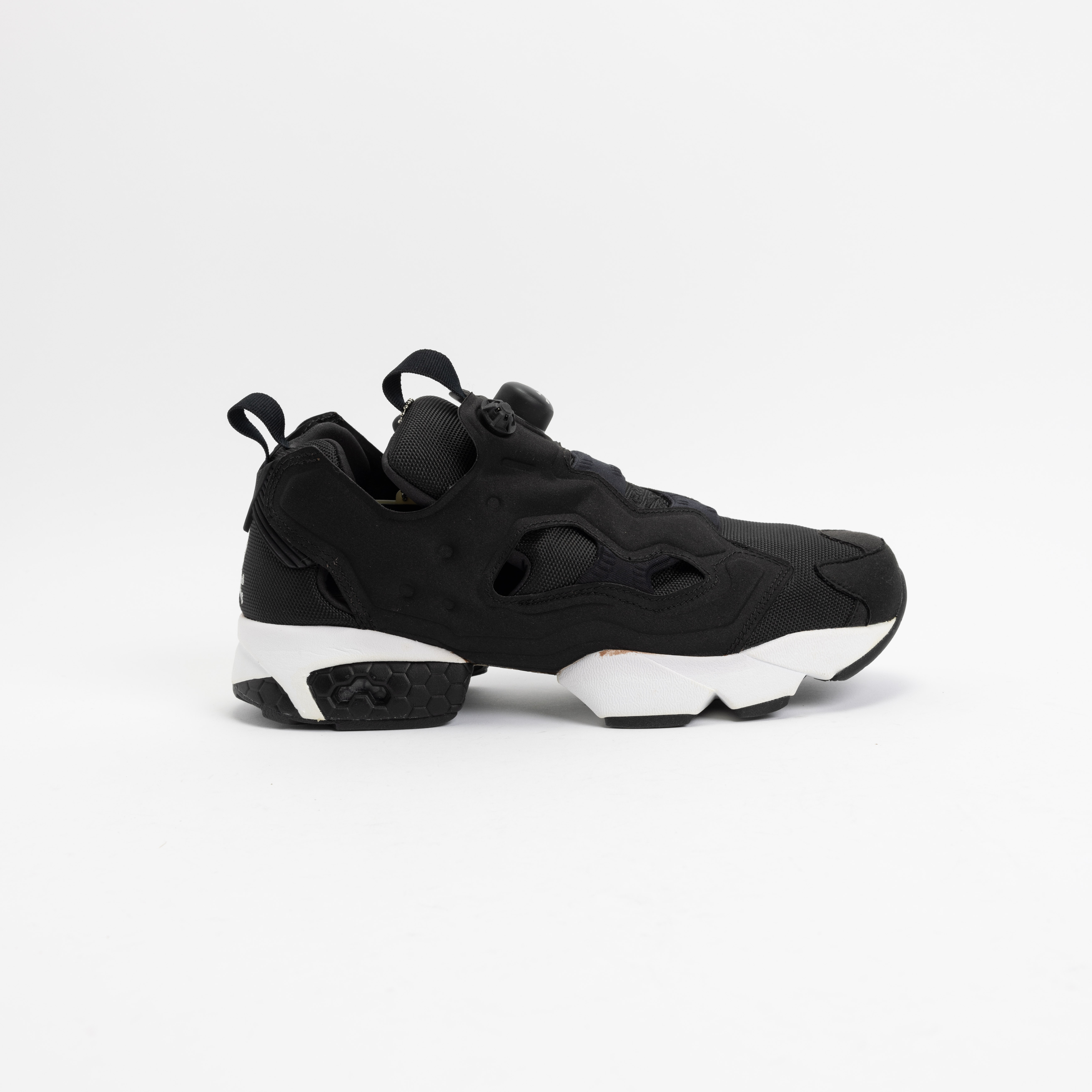 【瑕疵商品73】-(B1c)-REEBOK INSTAPUMP FURY AFFILIATES X MASTERMIND JAPAN 黑骷髏-V67122