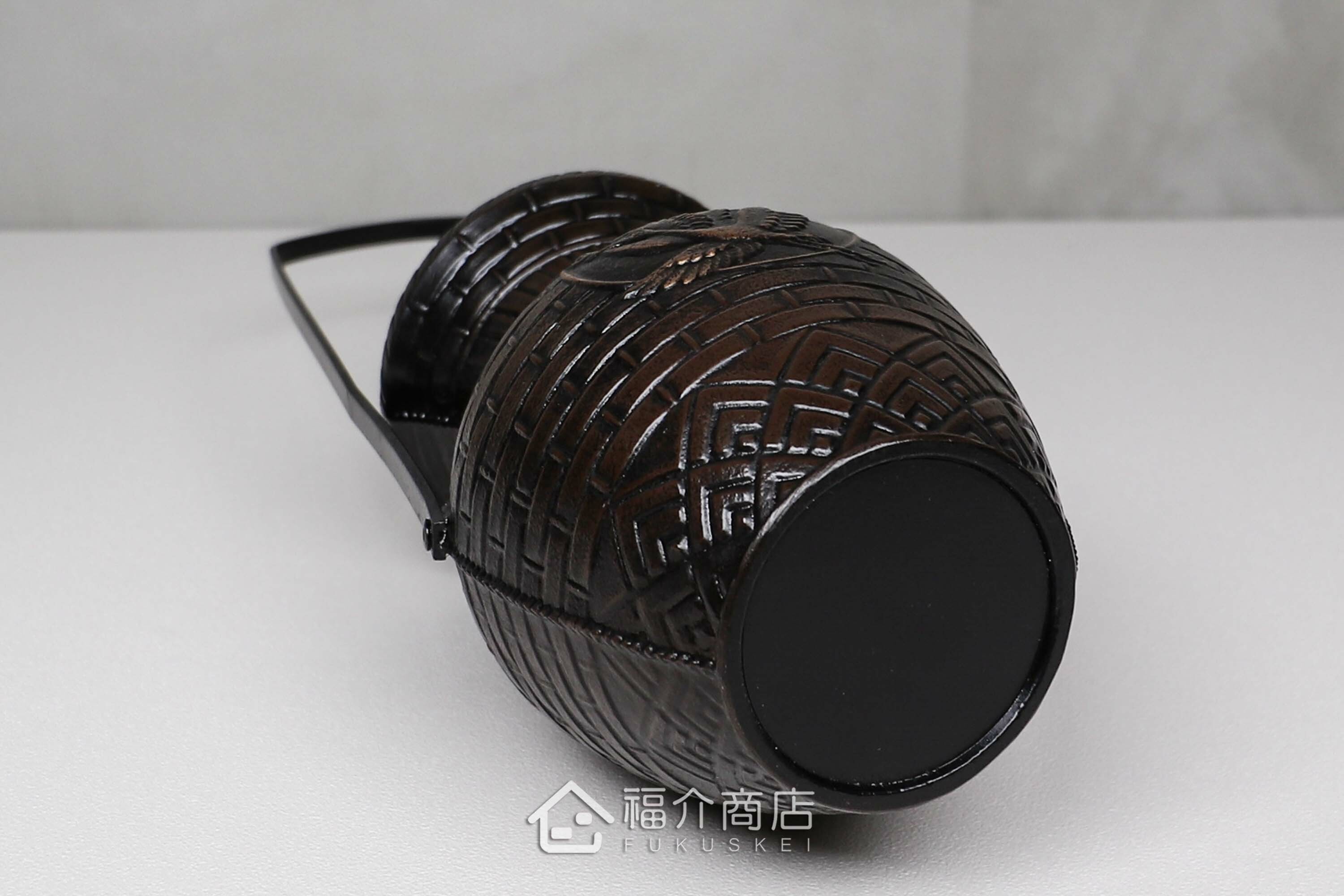 用於插花草或擺設的日本鶴造型花瓶花器