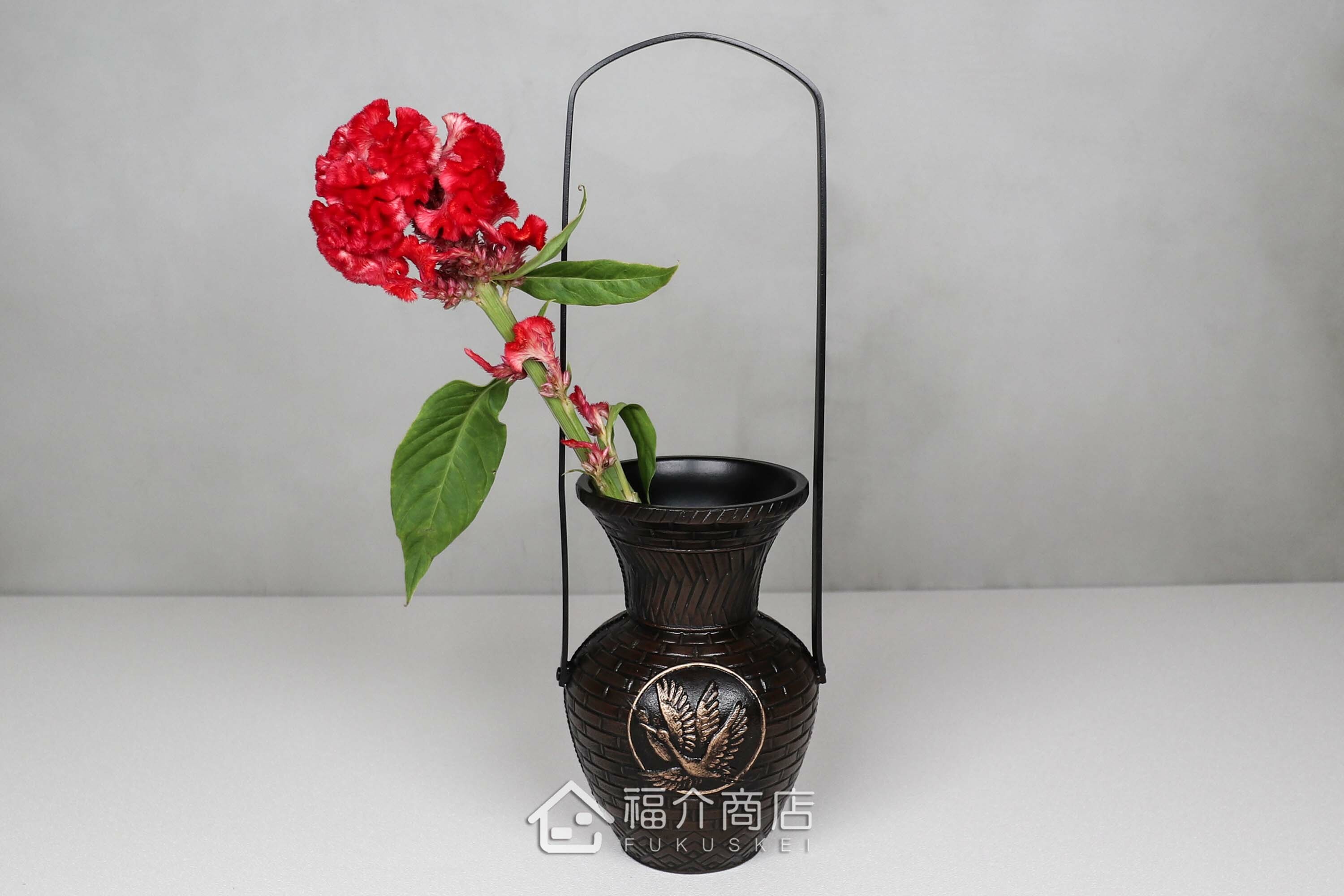 用於插花草或擺設的日本鶴造型花瓶花器