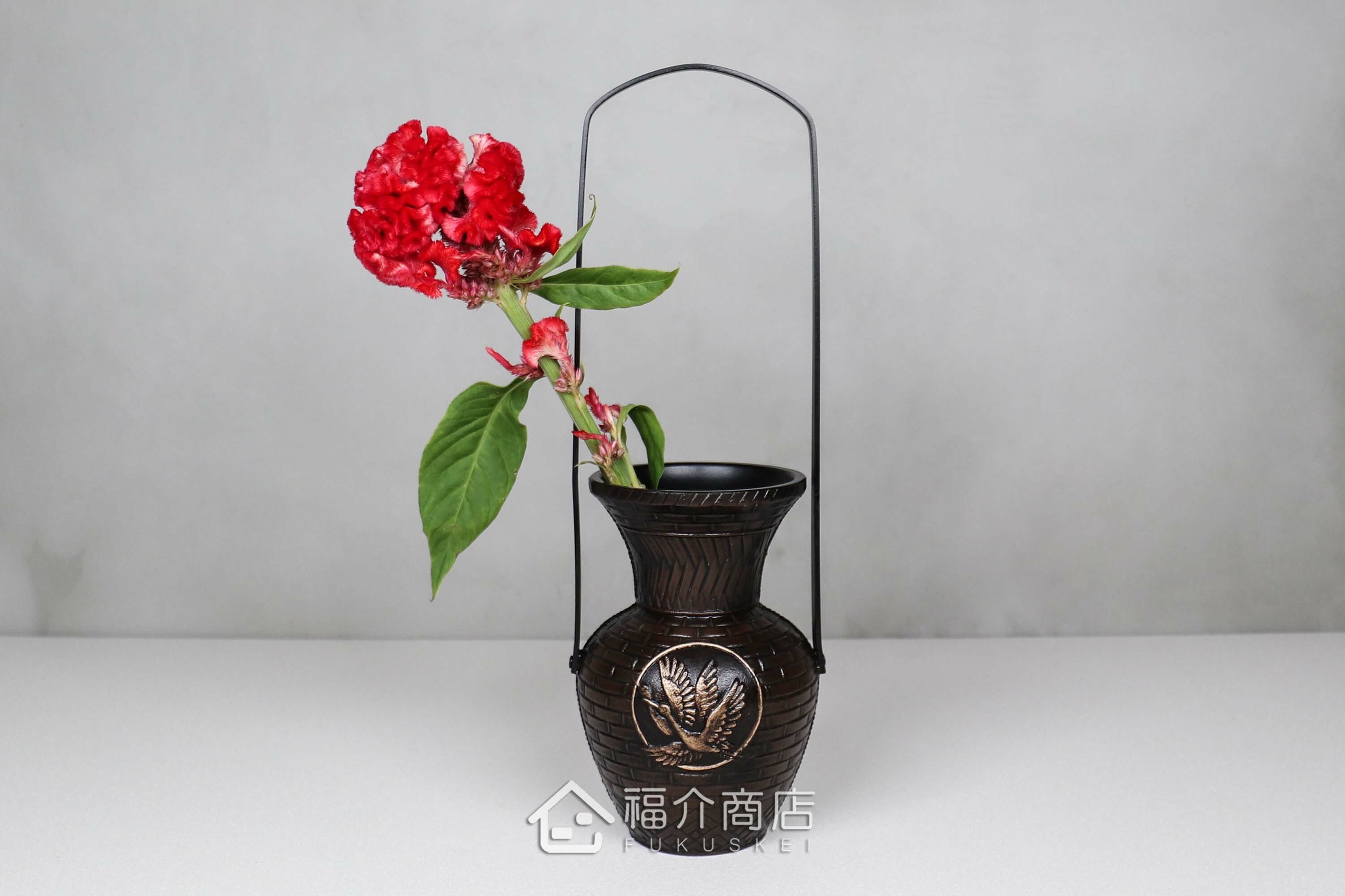 用於插花草或擺設的日本鶴造型花瓶花器