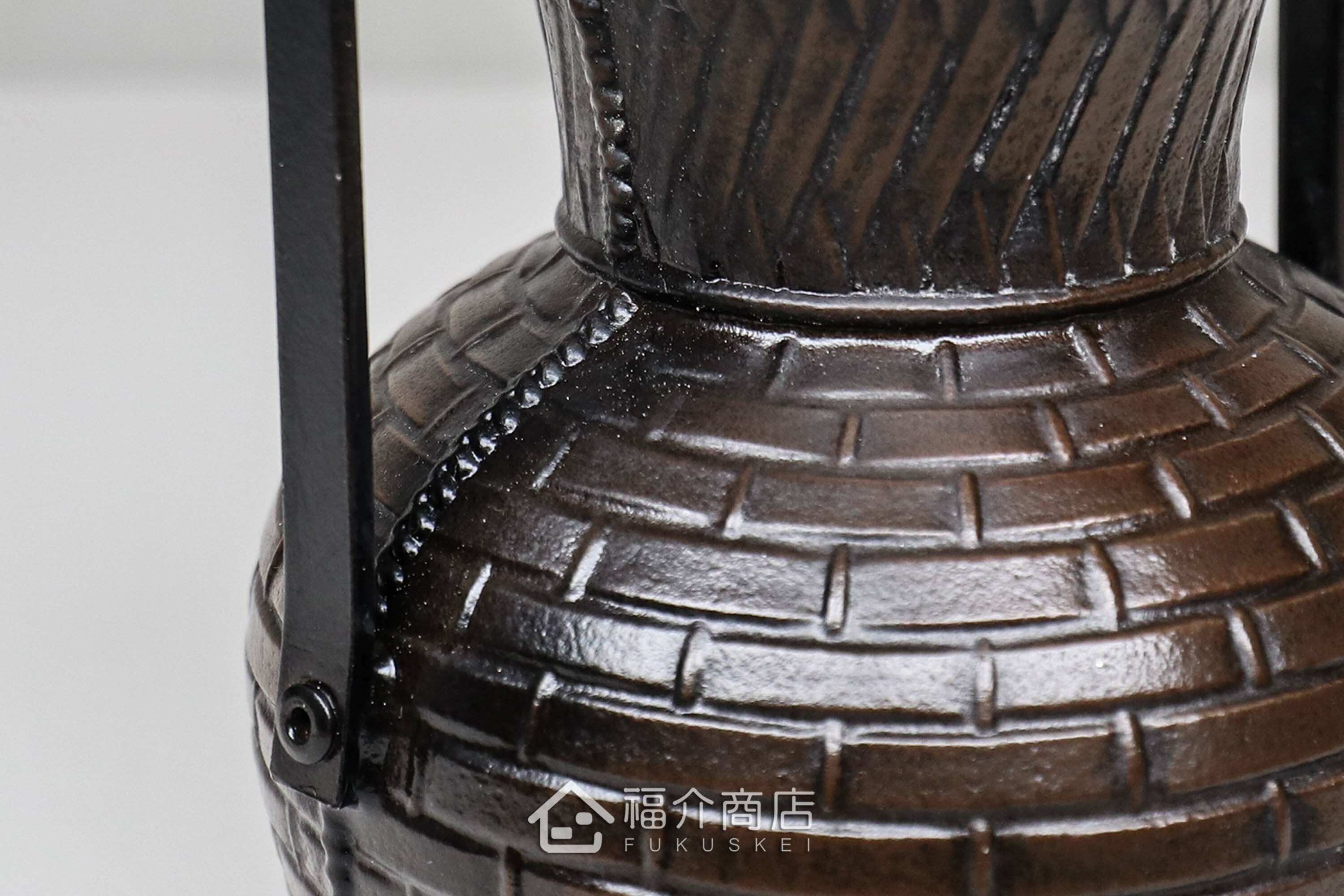 用於插花草或擺設的日本鶴造型花瓶花器