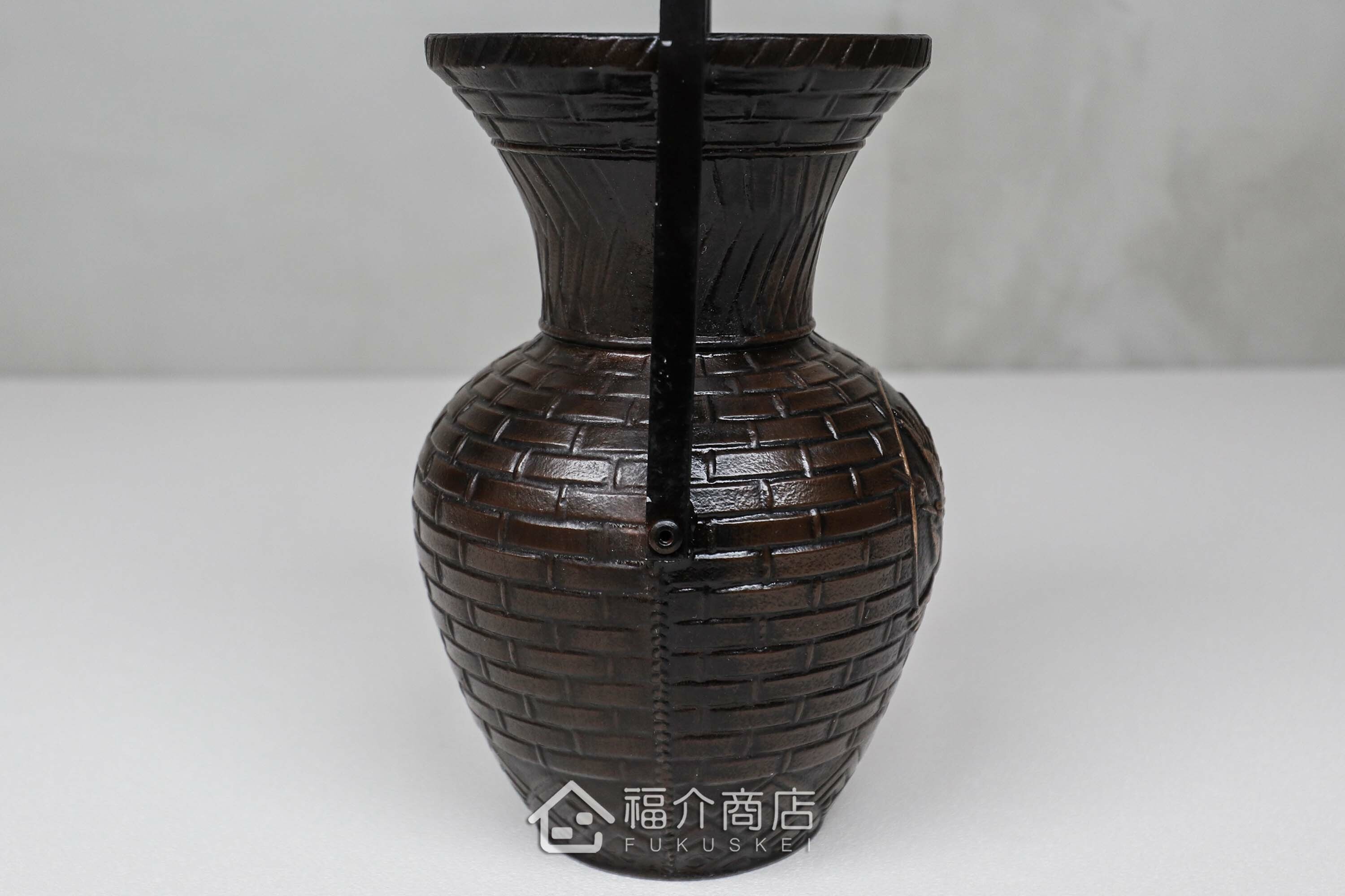 用於插花草或擺設的日本鶴造型花瓶花器