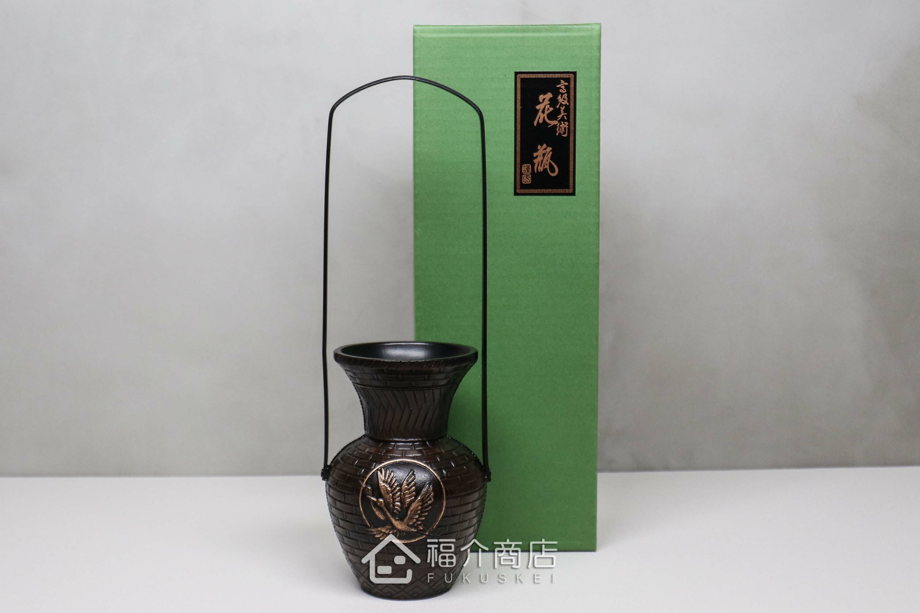 用於插花草或擺設的日本鶴造型花瓶花器