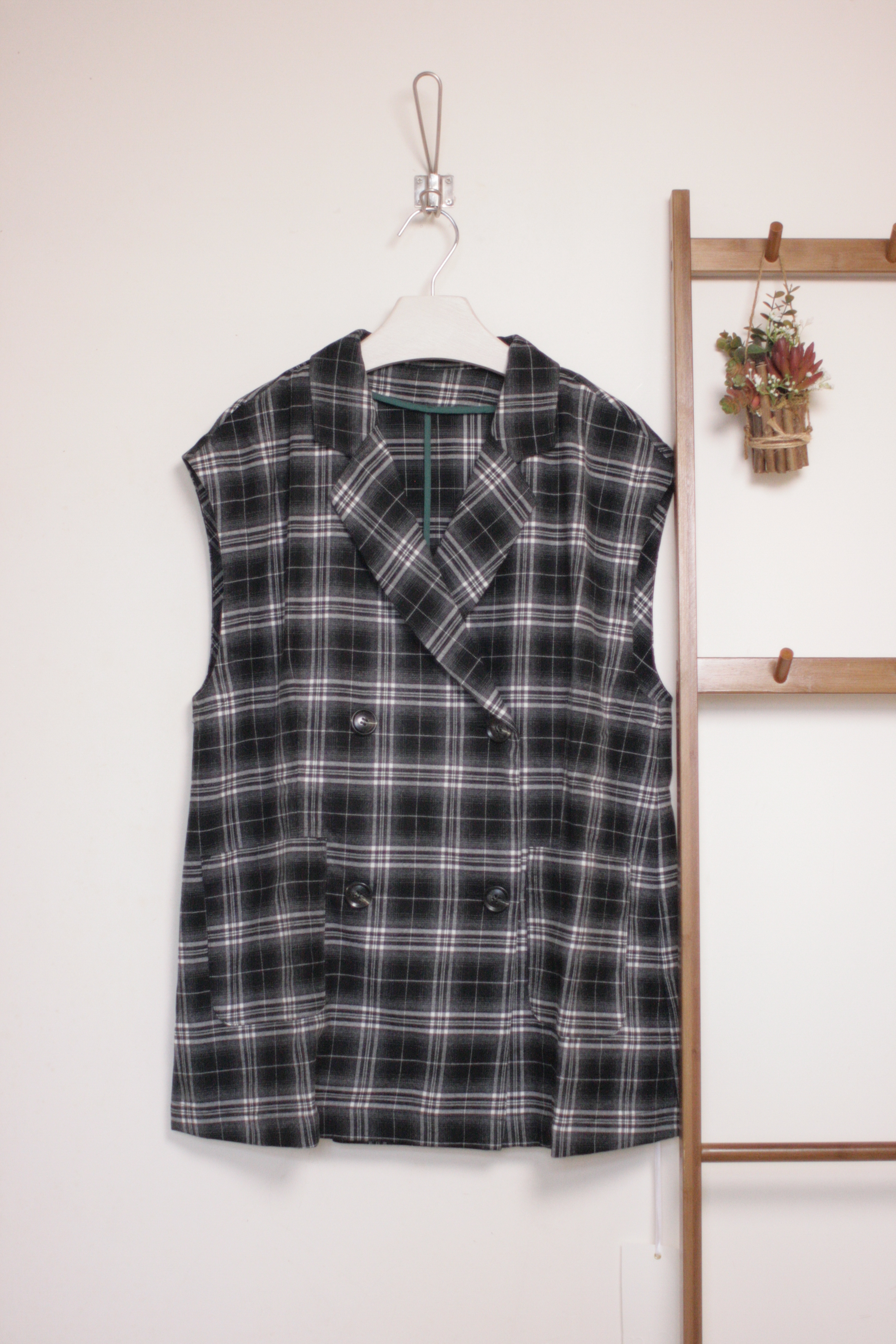 精緻格紋法式袖輕薄馬甲外套【日本直送】