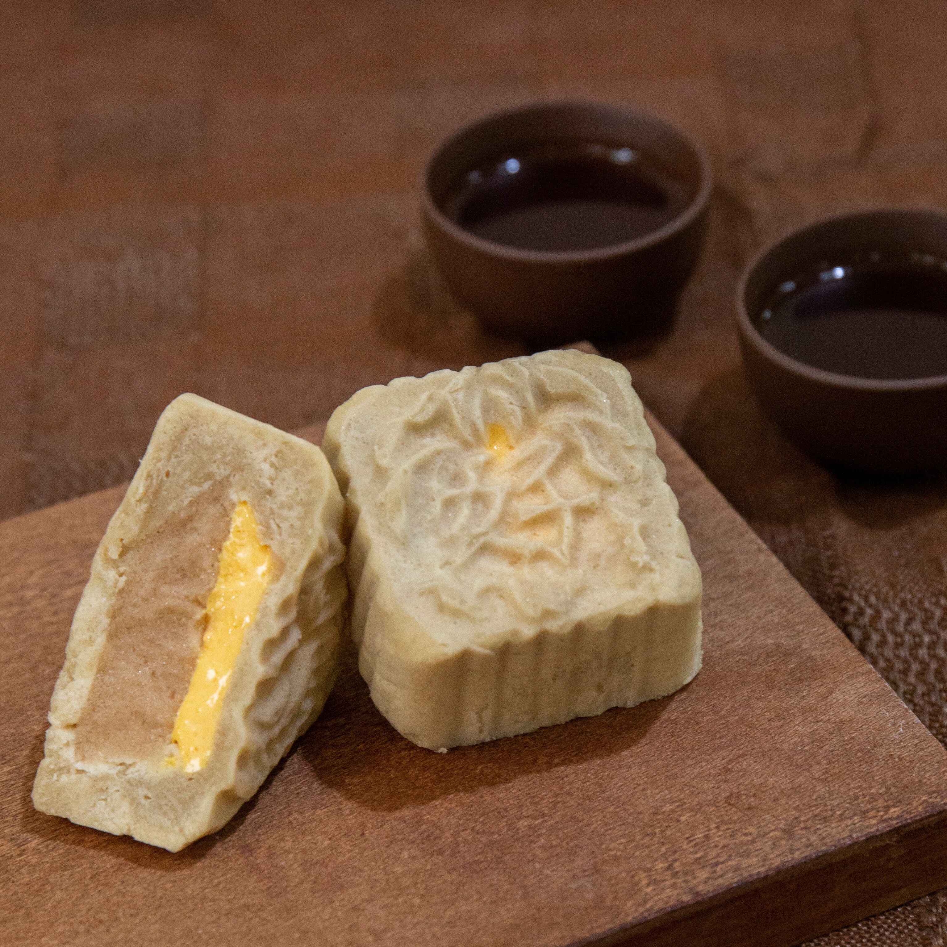 [預訂產品] 甘薯蛋黃蓮蓉月餅 (請與其他產品分別下單)