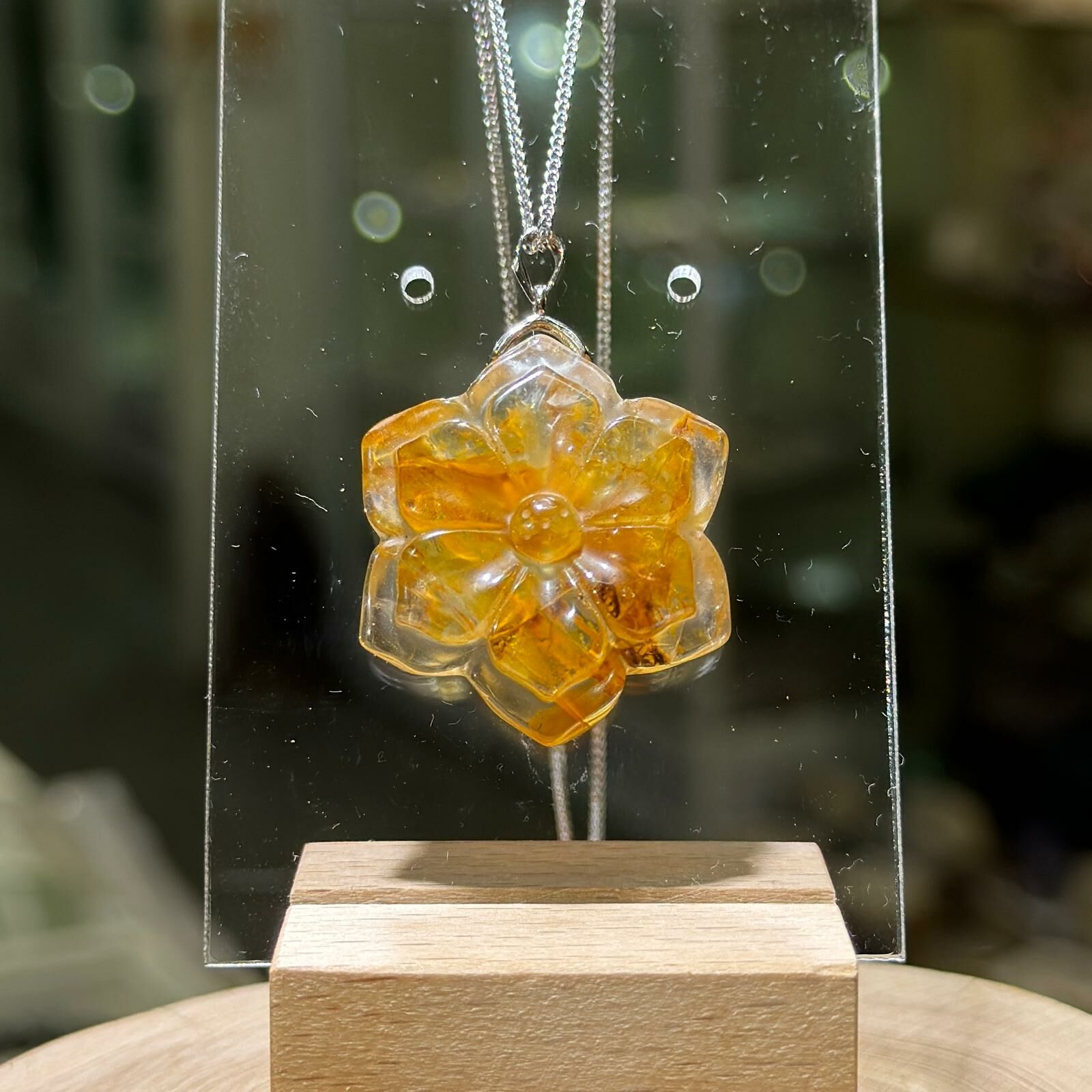 黃膠花 水晶花形吊飾 (#01)