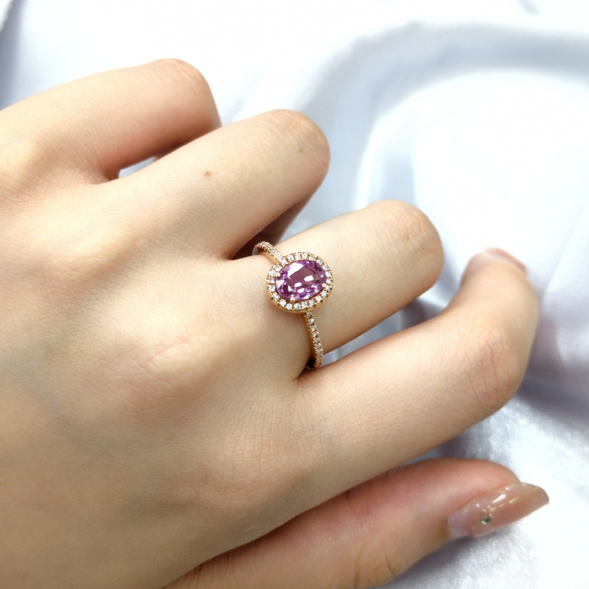 18K White Gold 0.98ct Sapphire and Diamond Ring