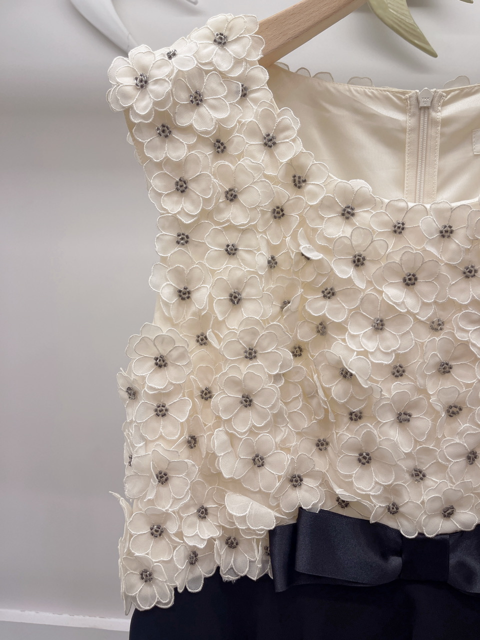 花朵拼接無袖洋裝