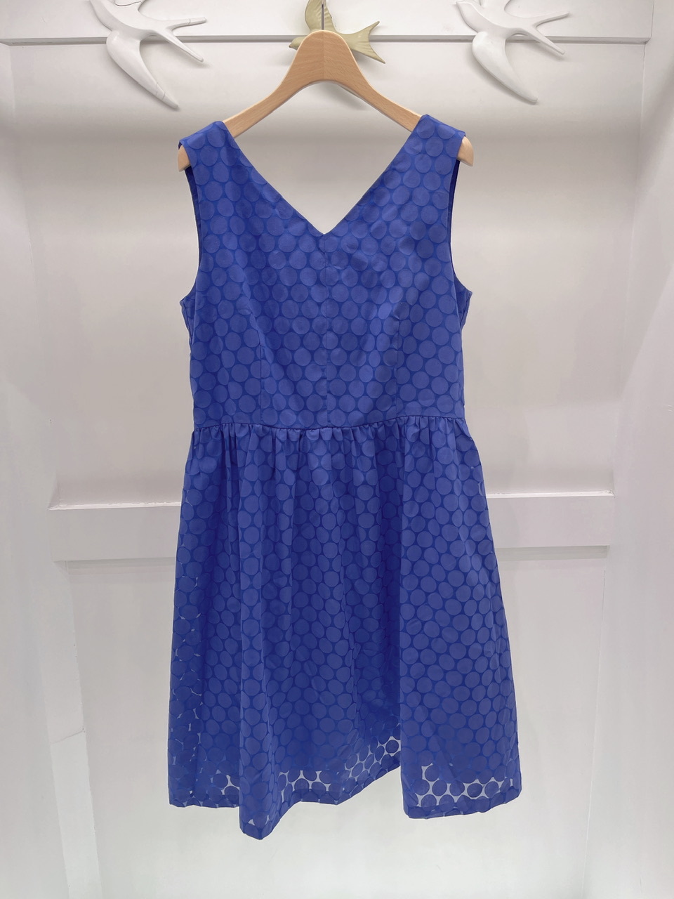 圓點V領無袖洋裝