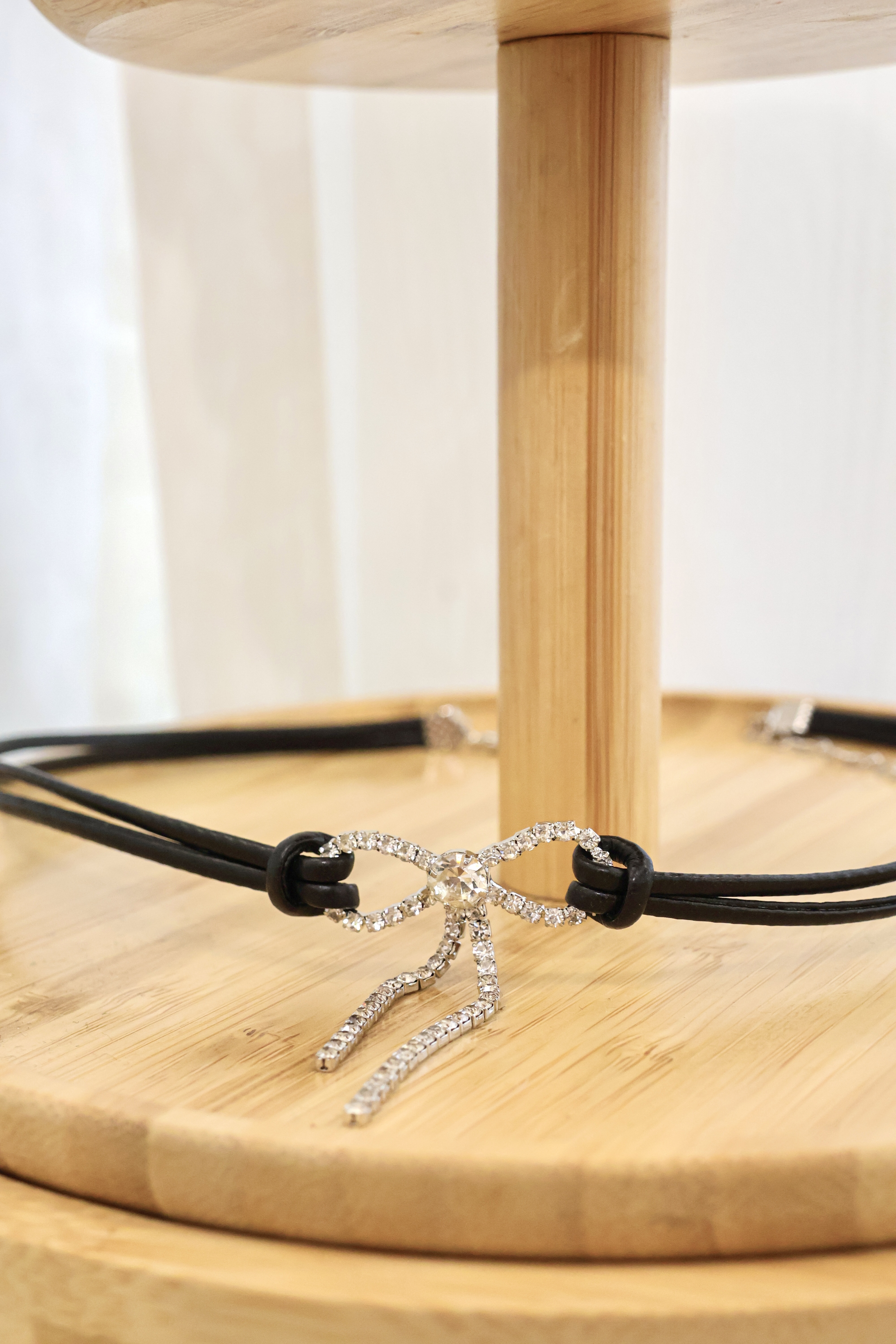 皮繩蝴蝶結鑽鍊🖤