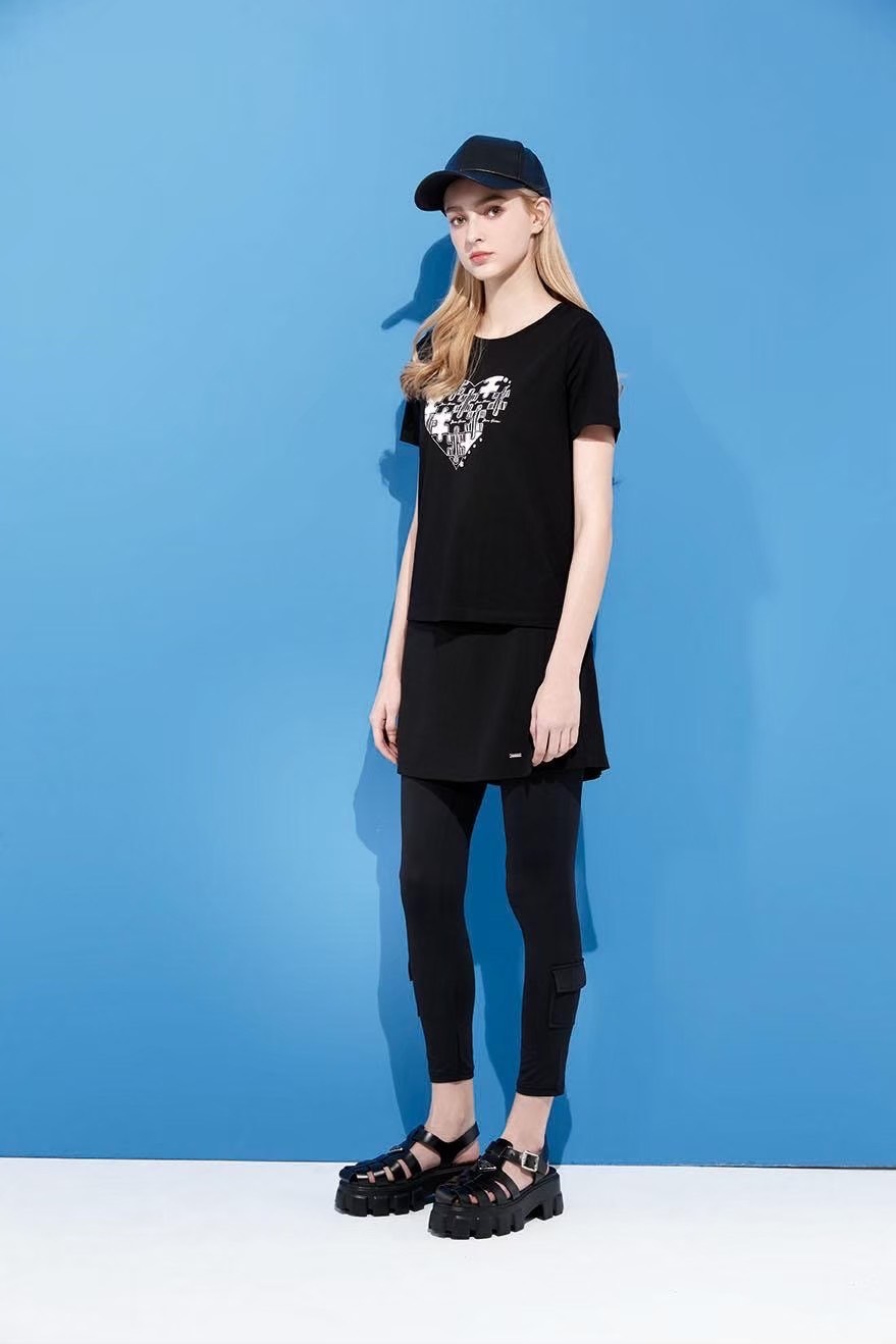 機能布（吸濕排汗抗紫外線）褲口小口袋造型運動休閒內搭褲U6781