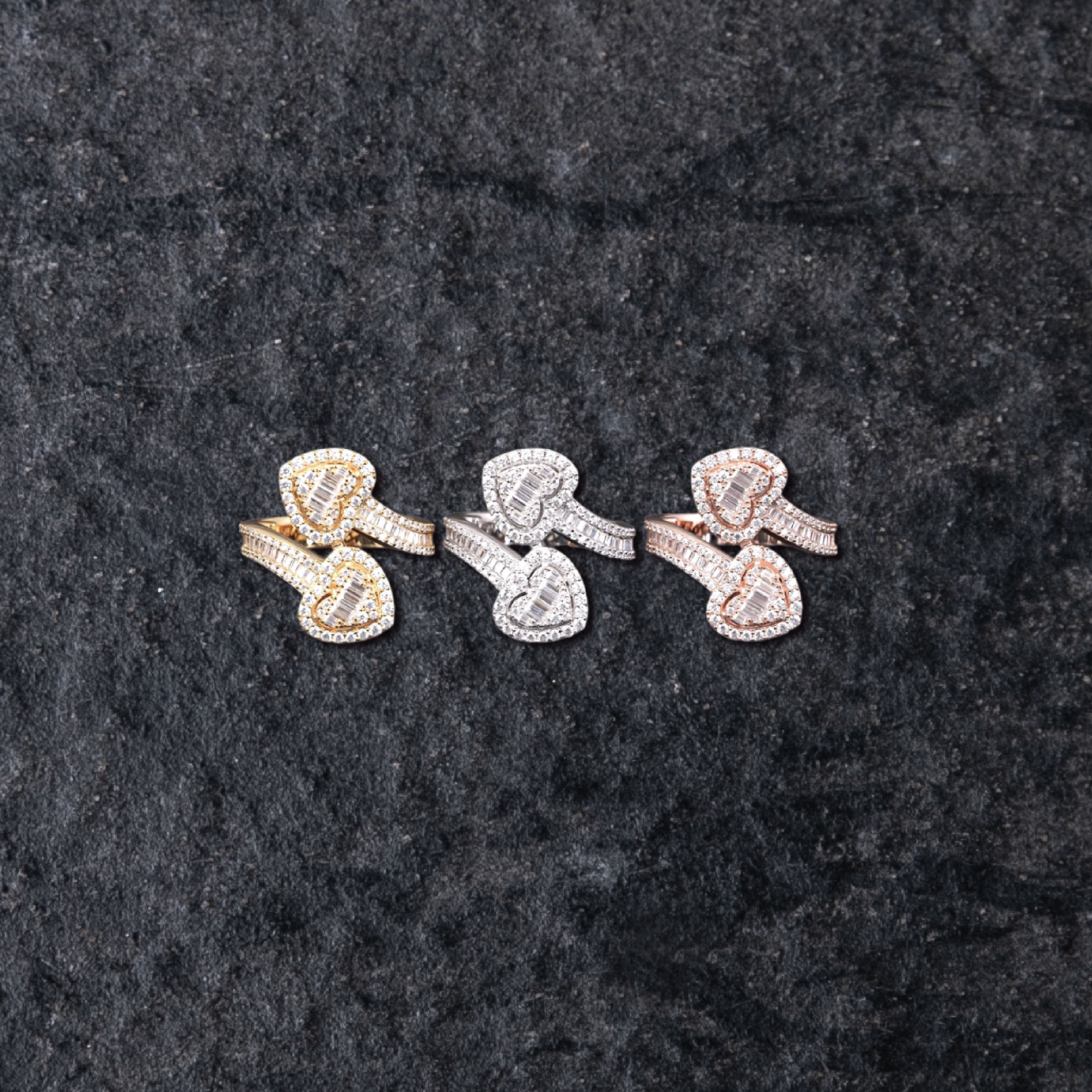 925銀莫桑石混鑲交叉愛心戒指