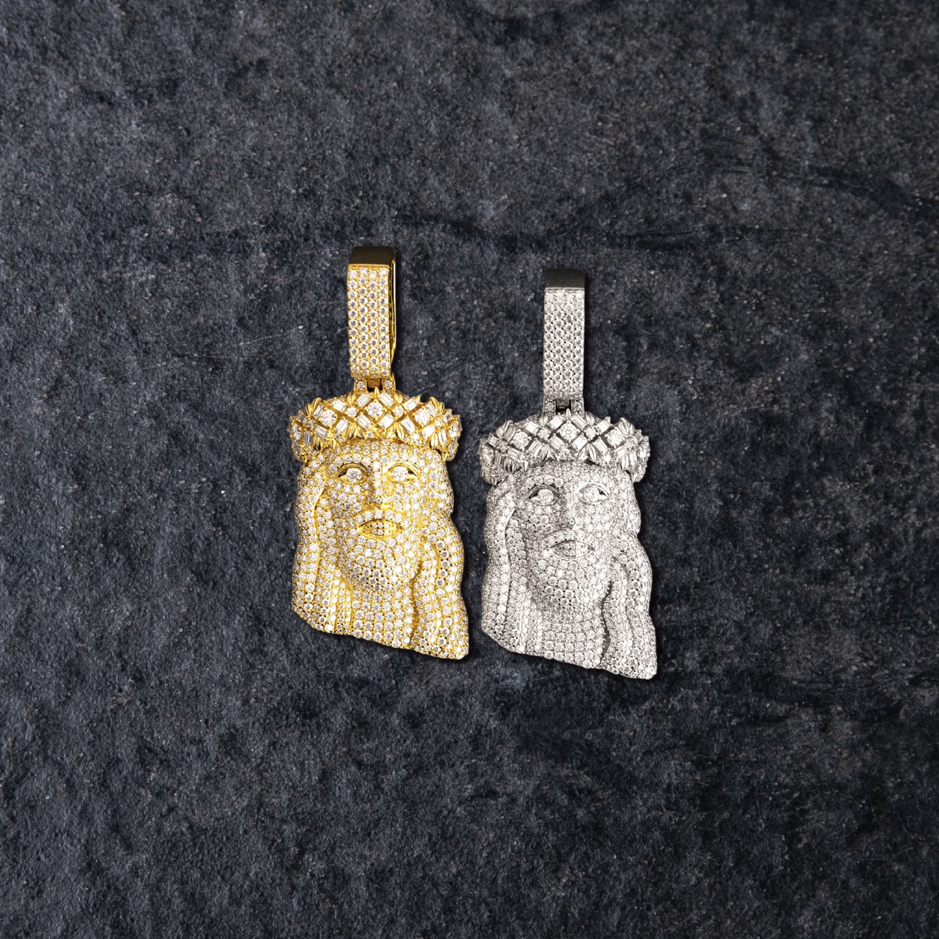 925銀T方切割莫桑石滿鑲耶穌墜飾