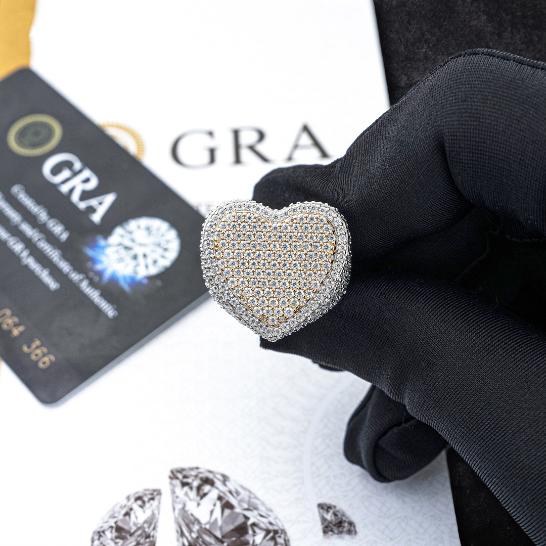 925銀莫桑石滿鑲愛心戒指