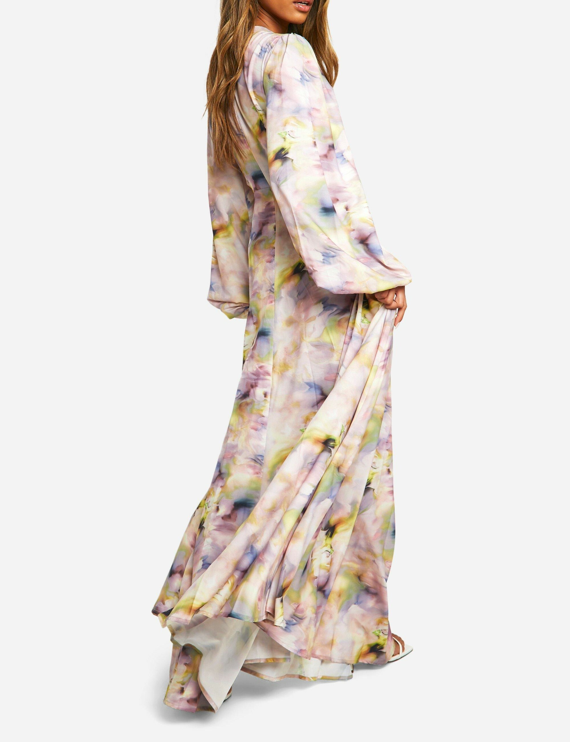 llusion Vibes 煥彩色暈染印花v泡袖圈環 Maxi Dress