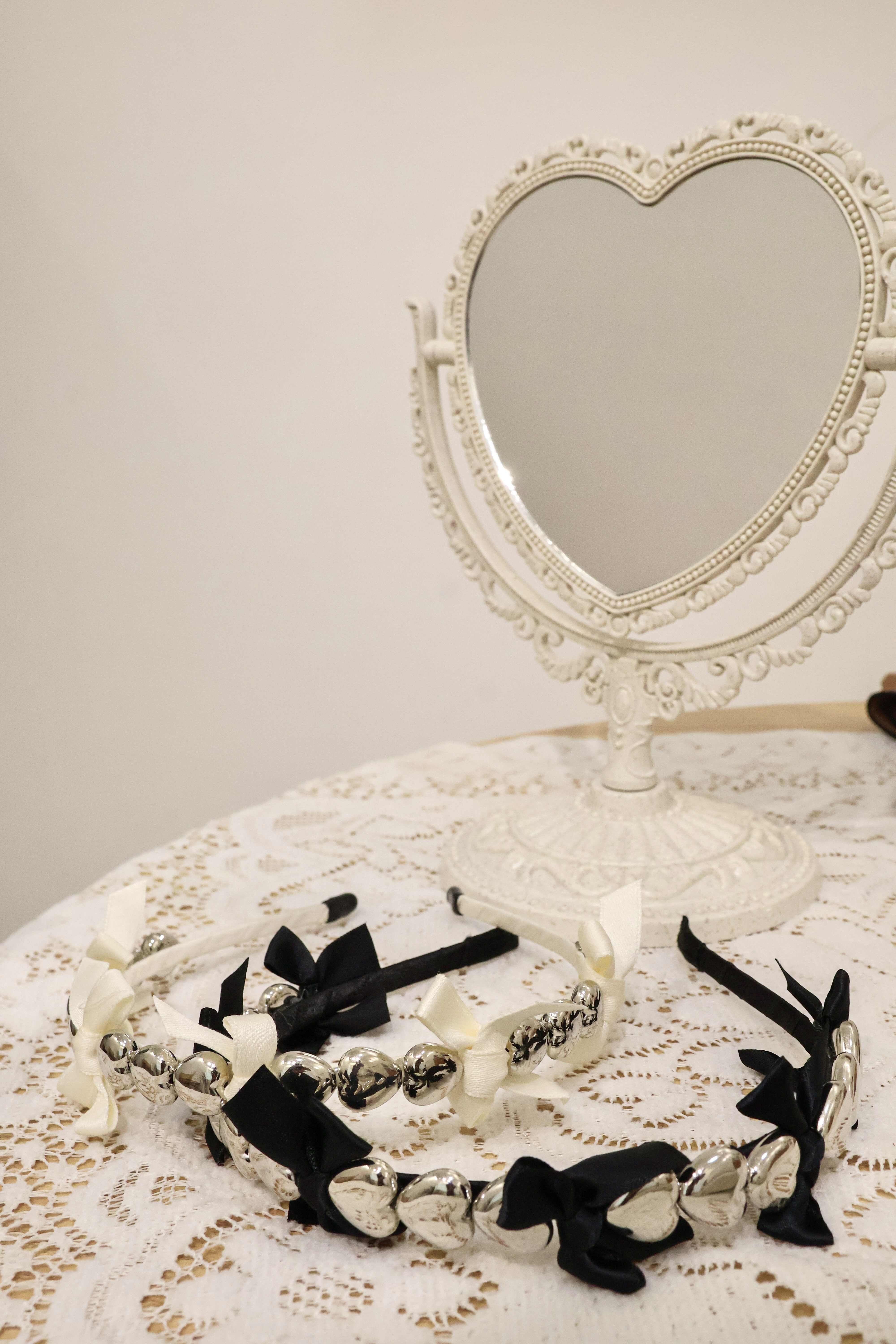 金屬愛心蝴蝶結髮箍🖤