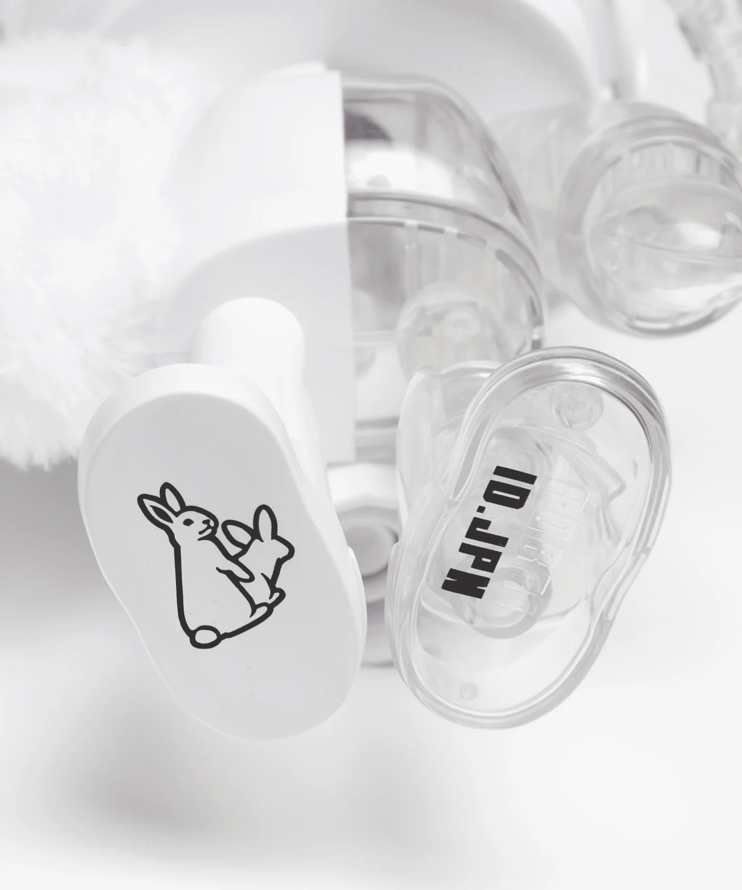 400% ROBBi x #FR2 SMOKING Rabbit